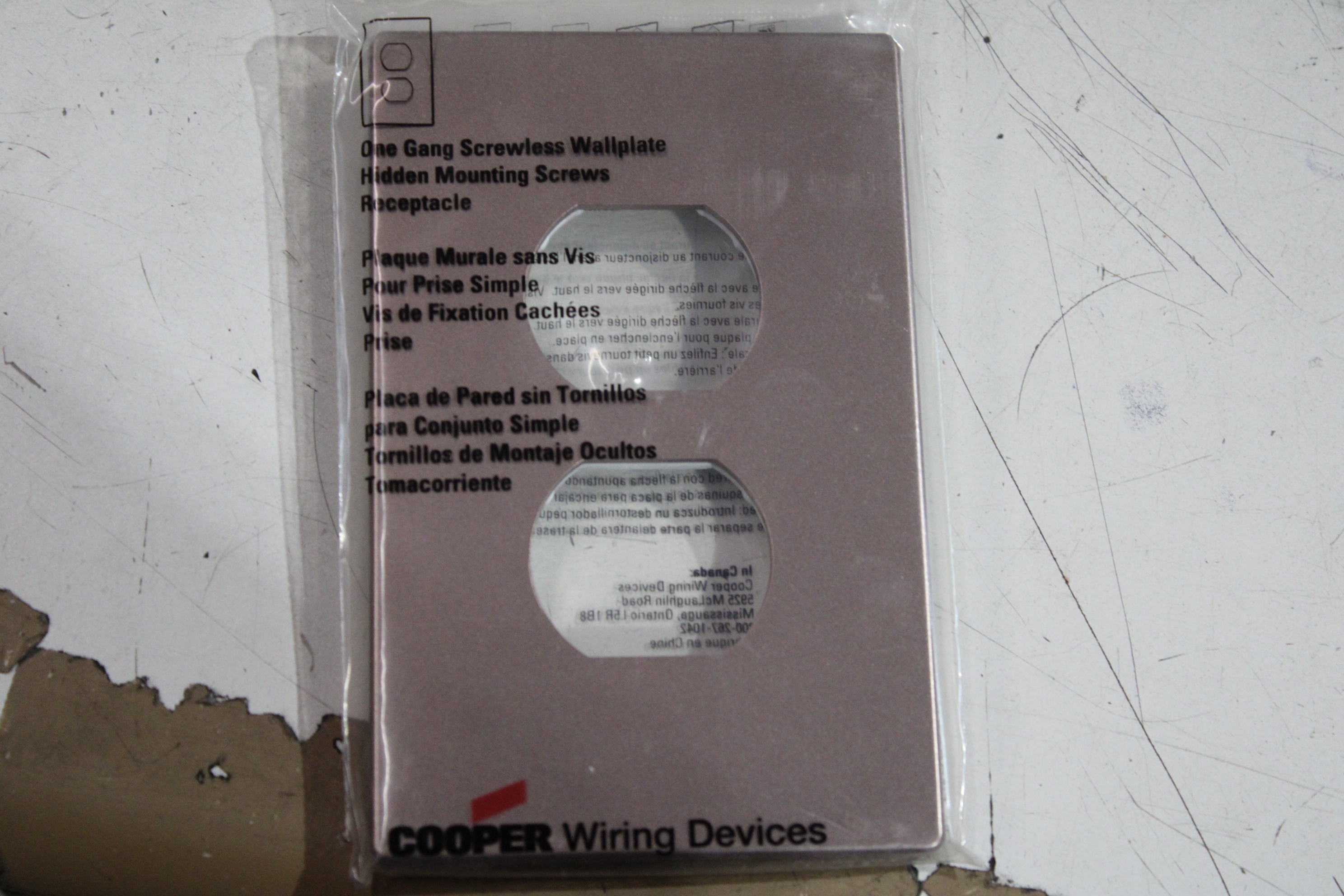 Eaton PJS8BB-SP-L Wallplates and Accessories