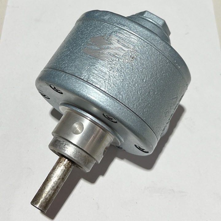M&m QS-4017 Pumps