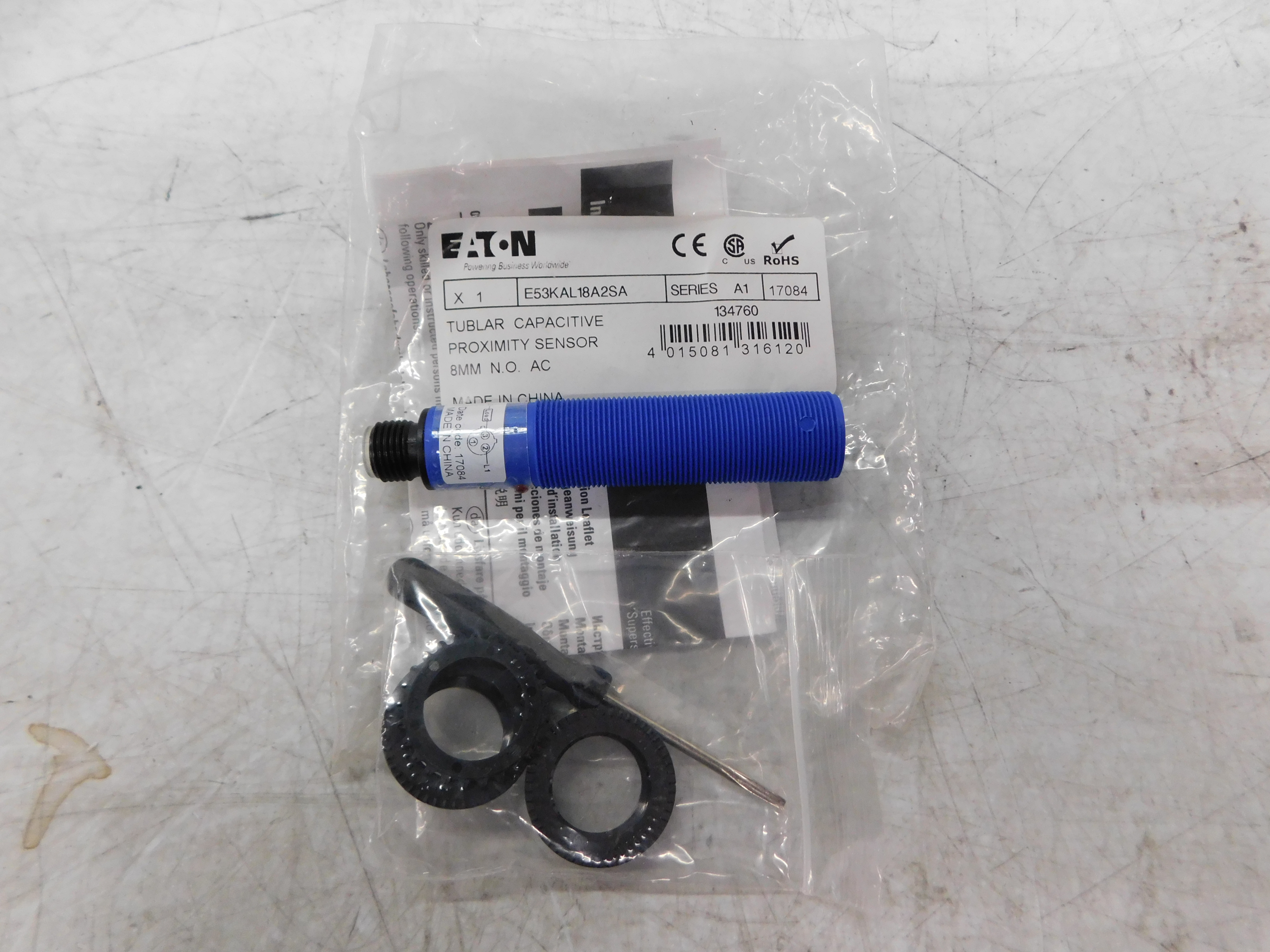 Eaton E53KAL18A2SA Capacitive Proximity Sensor Body