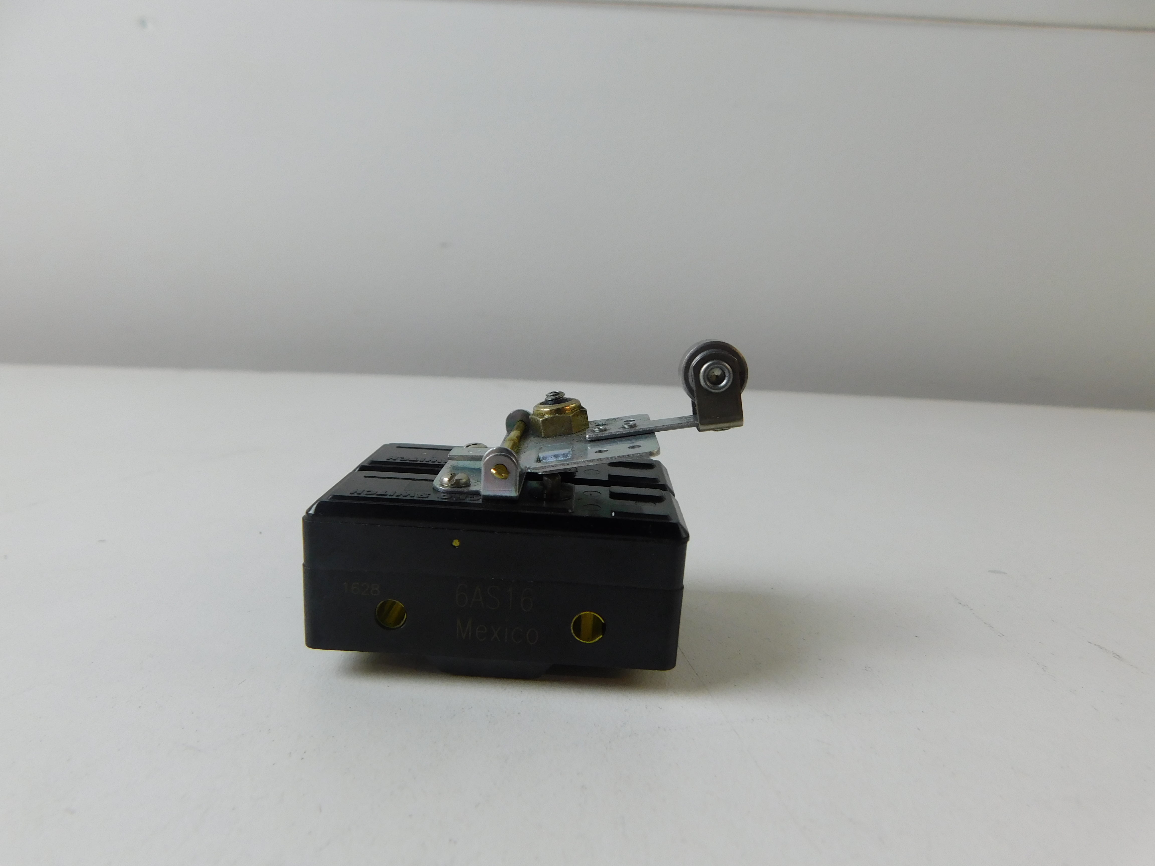Honeywell 6AS16 Other Sensors and Switches 20A 480V EA (Repackaged)