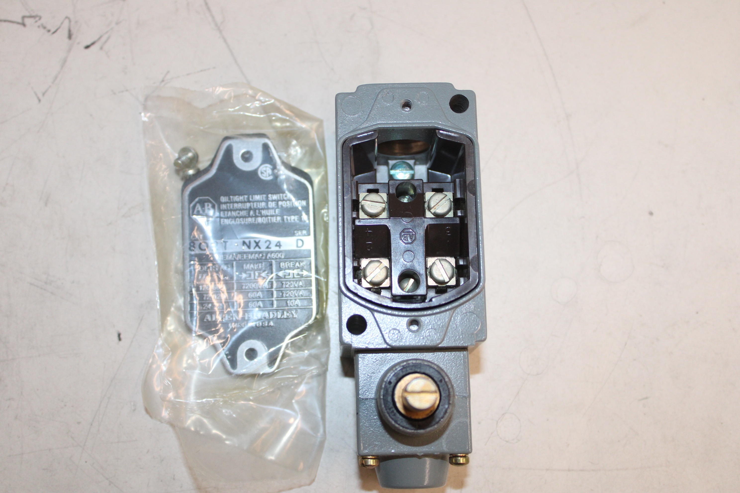 Allen Bradley 802T-NX24 Limit Switches