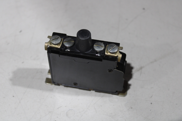 Allen Bradley 816-B0V4 Relays