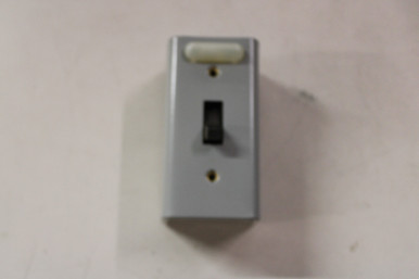 ABB GE Industrial Solutions CR101Y11 Manual Motor Starter