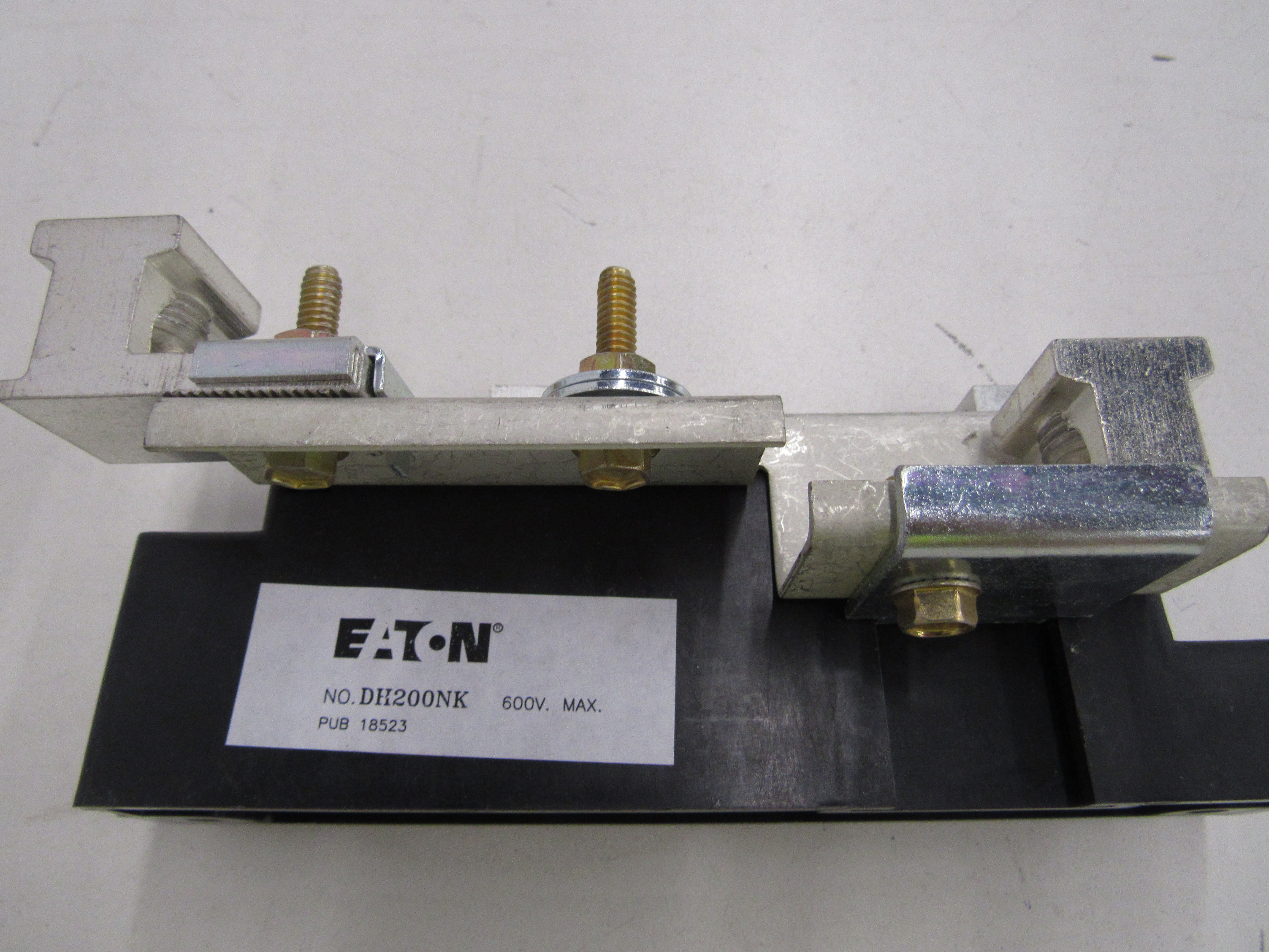 Eaton DH200NK Safety Switch Neutral Kit (Repackaged)