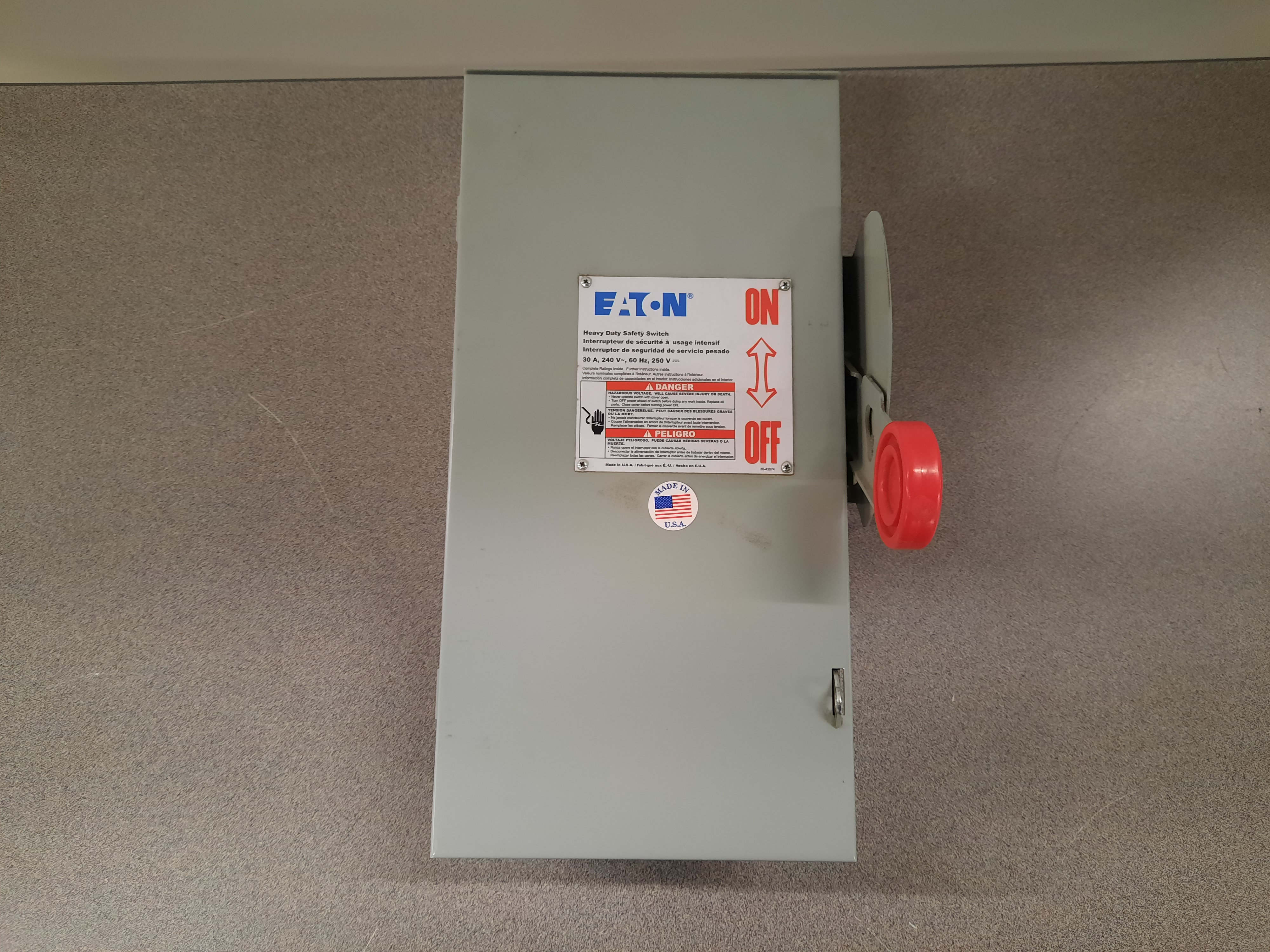 Eaton DH321NRK Single Throw Safety Switch (Repackaged)