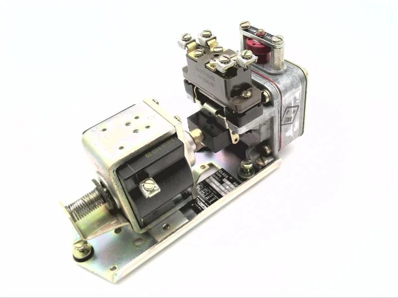 Square D 9050CO1E Relays