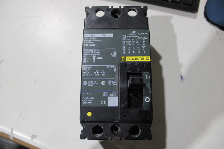 Square D FA24040AC Molded Case Circuit Breaker