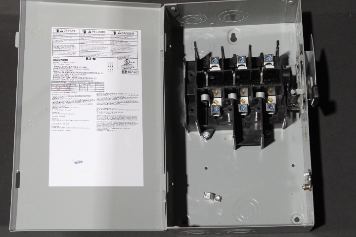 Eaton DG322UGB Single Throw Safety Switch (Aesthetic Defect)