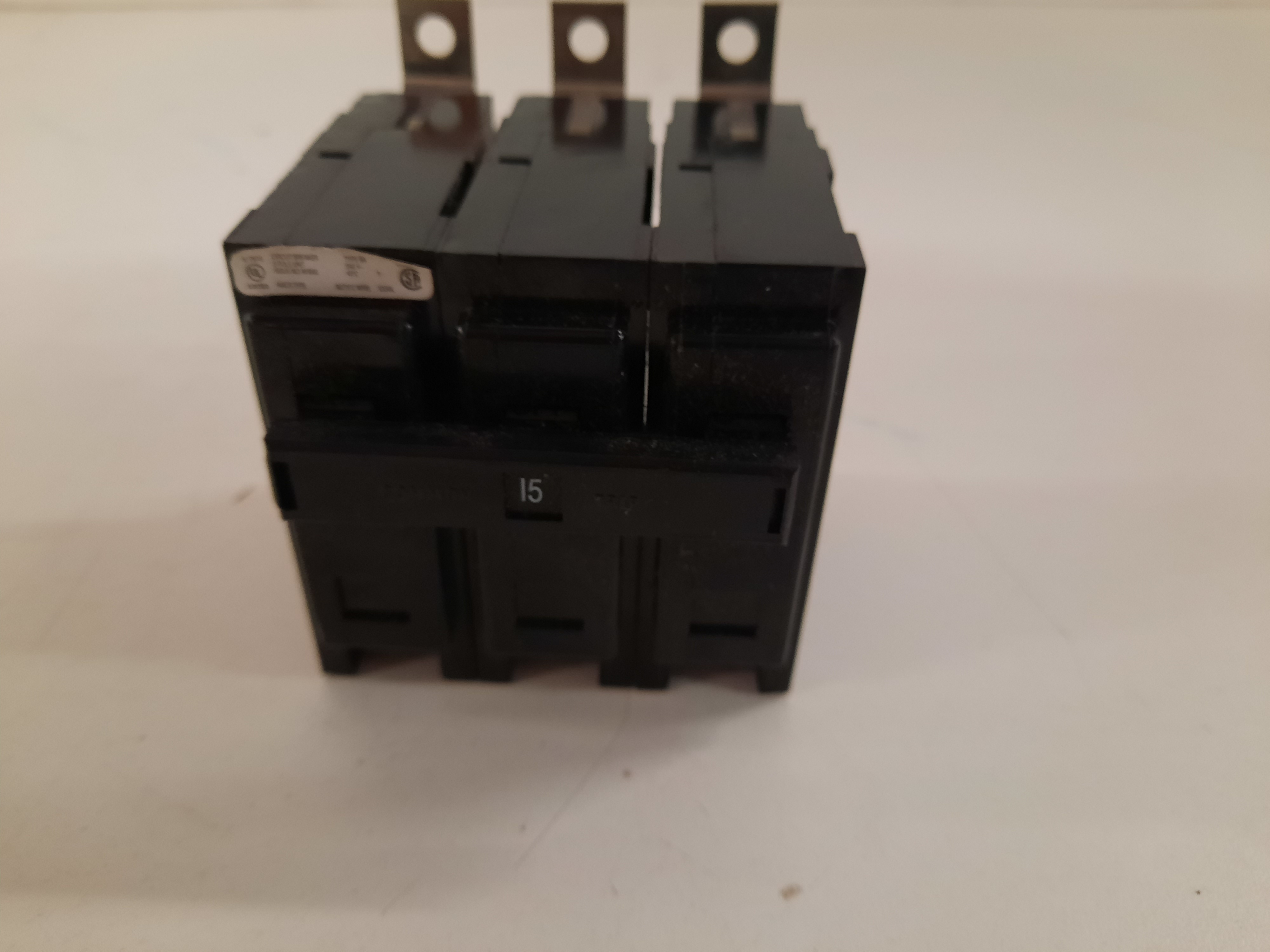 Eaton BAB3015H Circuit Breaker (Used)