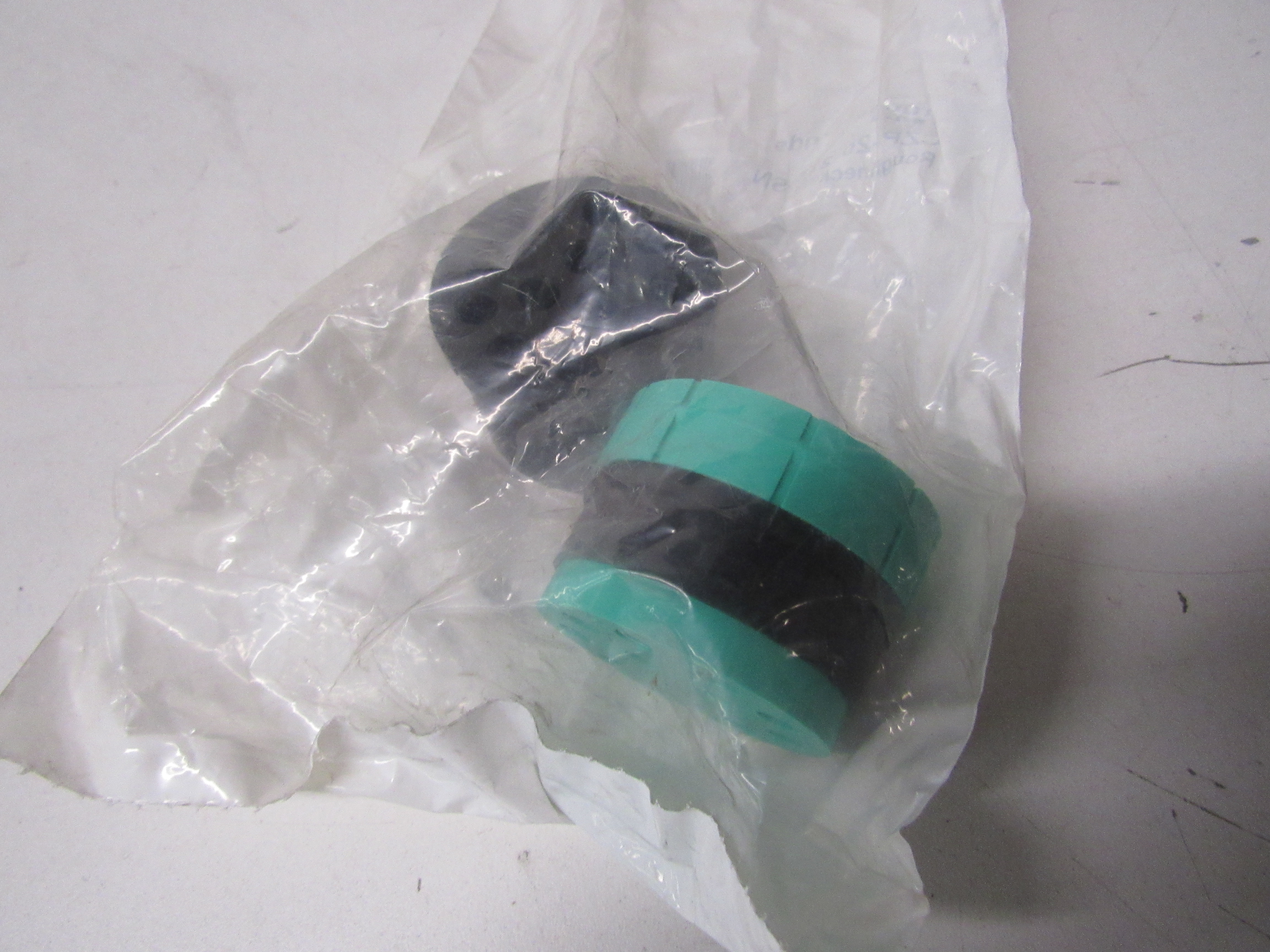 Eaton CZP-24-352-SN Plug/Connector/Adapter Accessories