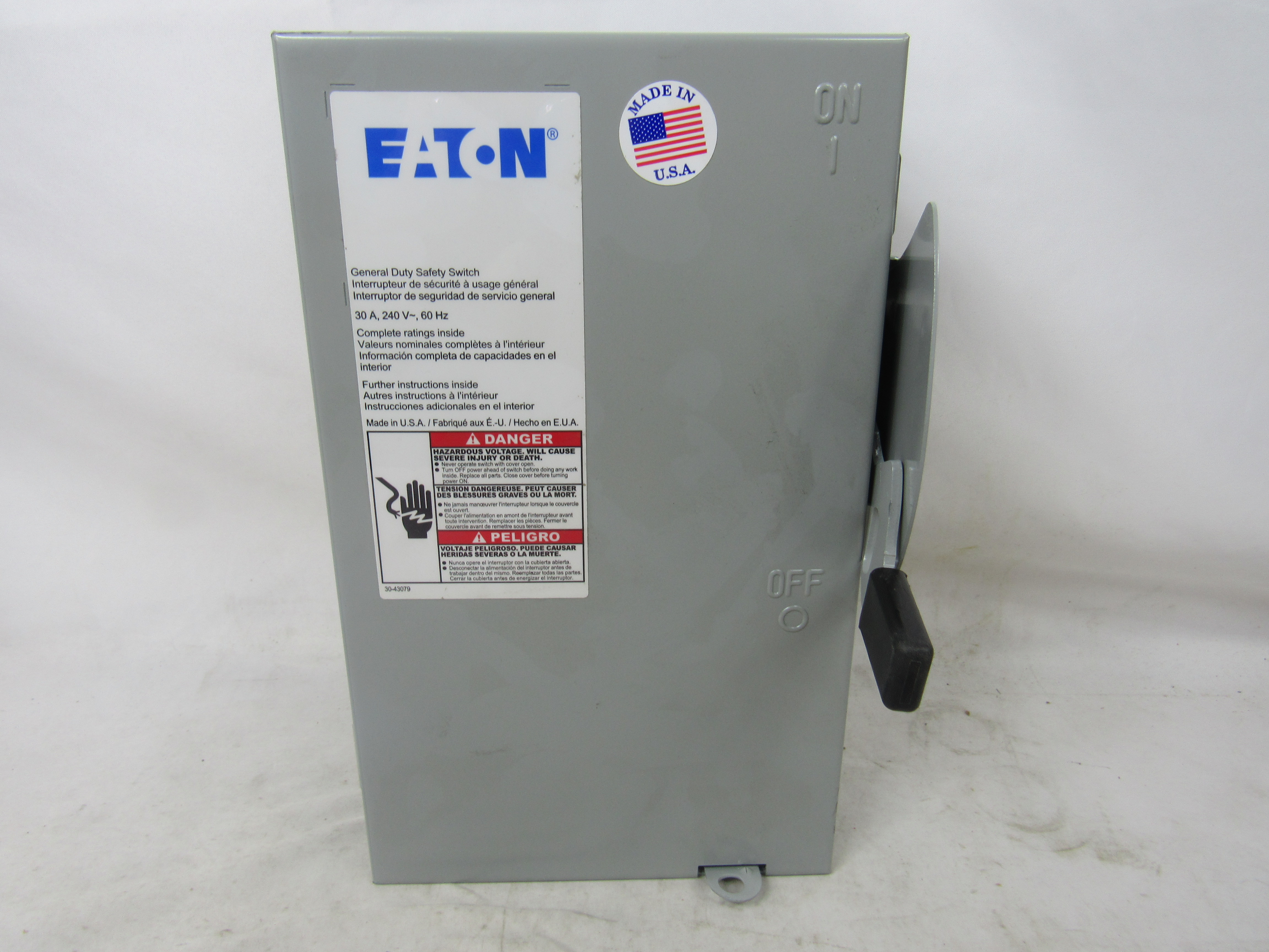 Eaton DG221NGB General Duty Safety Switches
