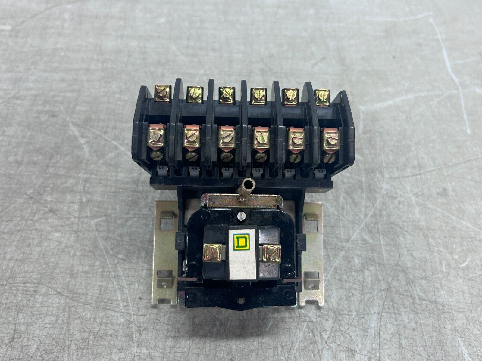 Square D 8501HO60 Relays