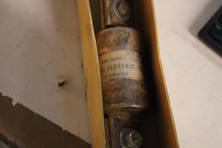 GE GF8B400 Fuses
