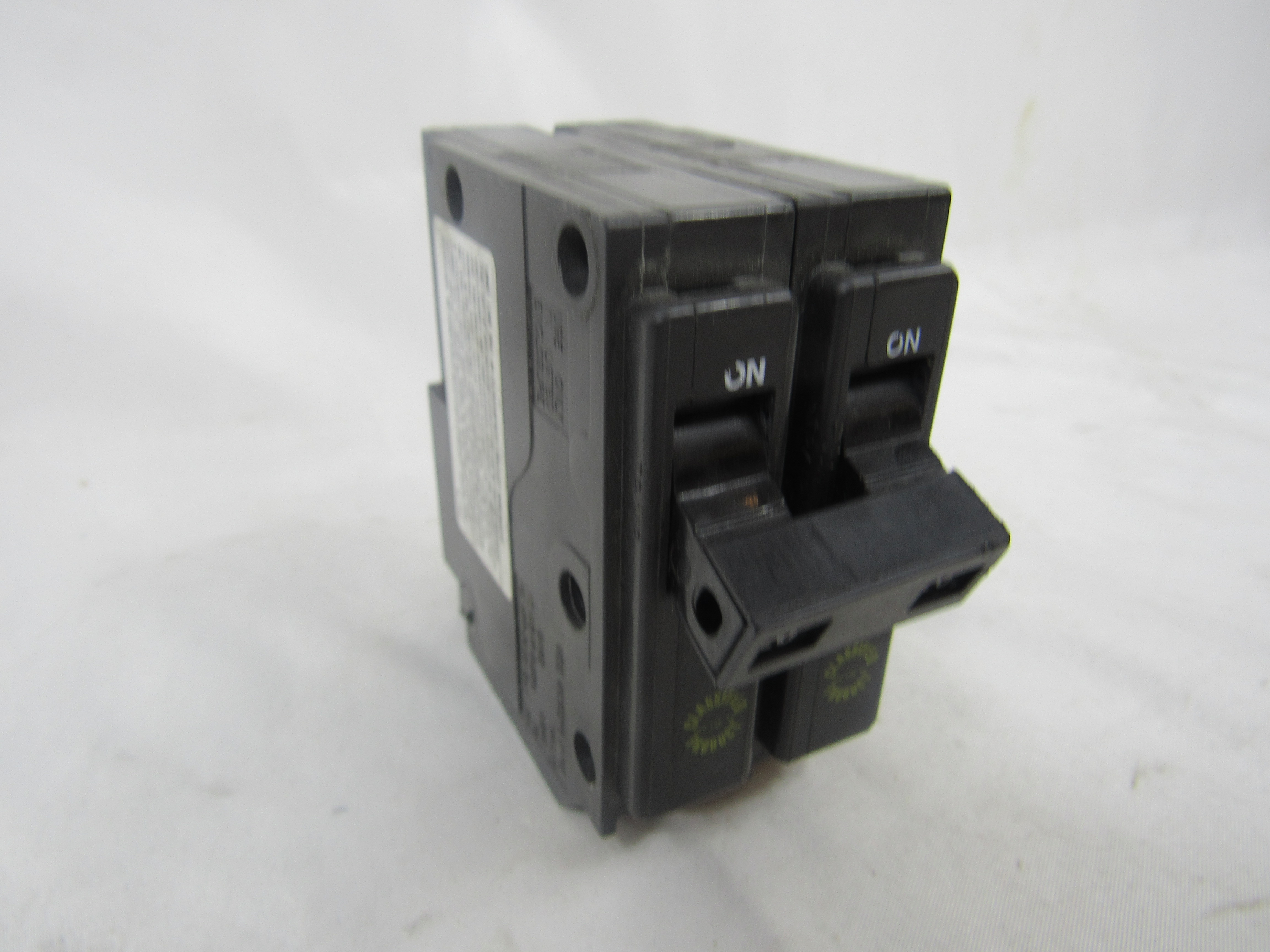 Eaton CHQ220 Miniature Circuit Breakers (MCBs)