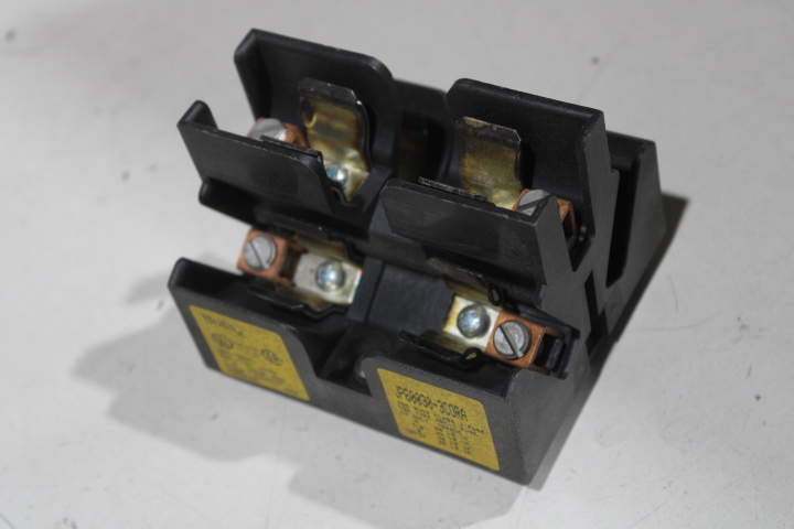 Bussmann JP60030-3CORA Fuse Block