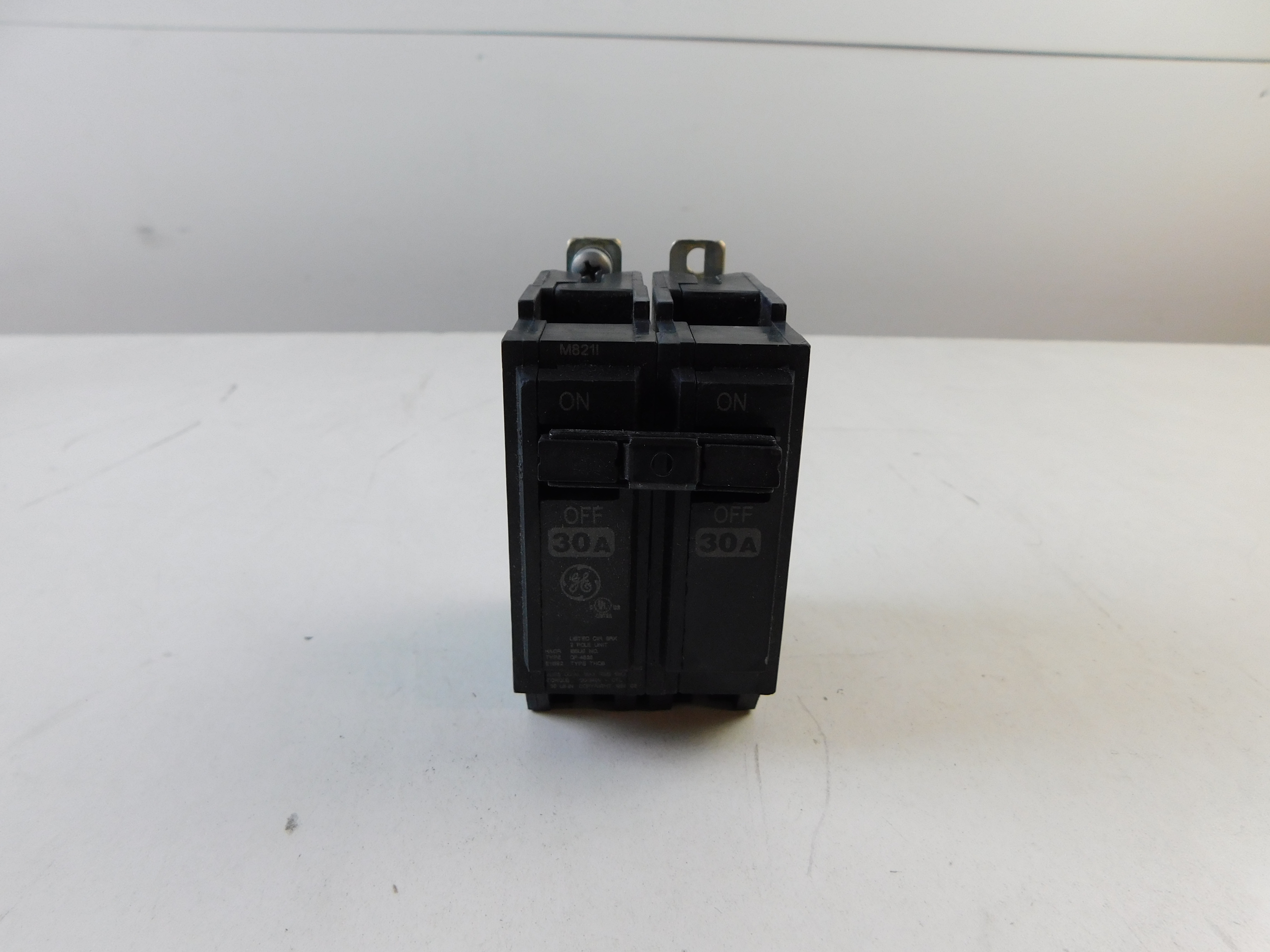 GENERAL ELECTRIC THQB2130 Miniature Circuit Breakers (MCBs)