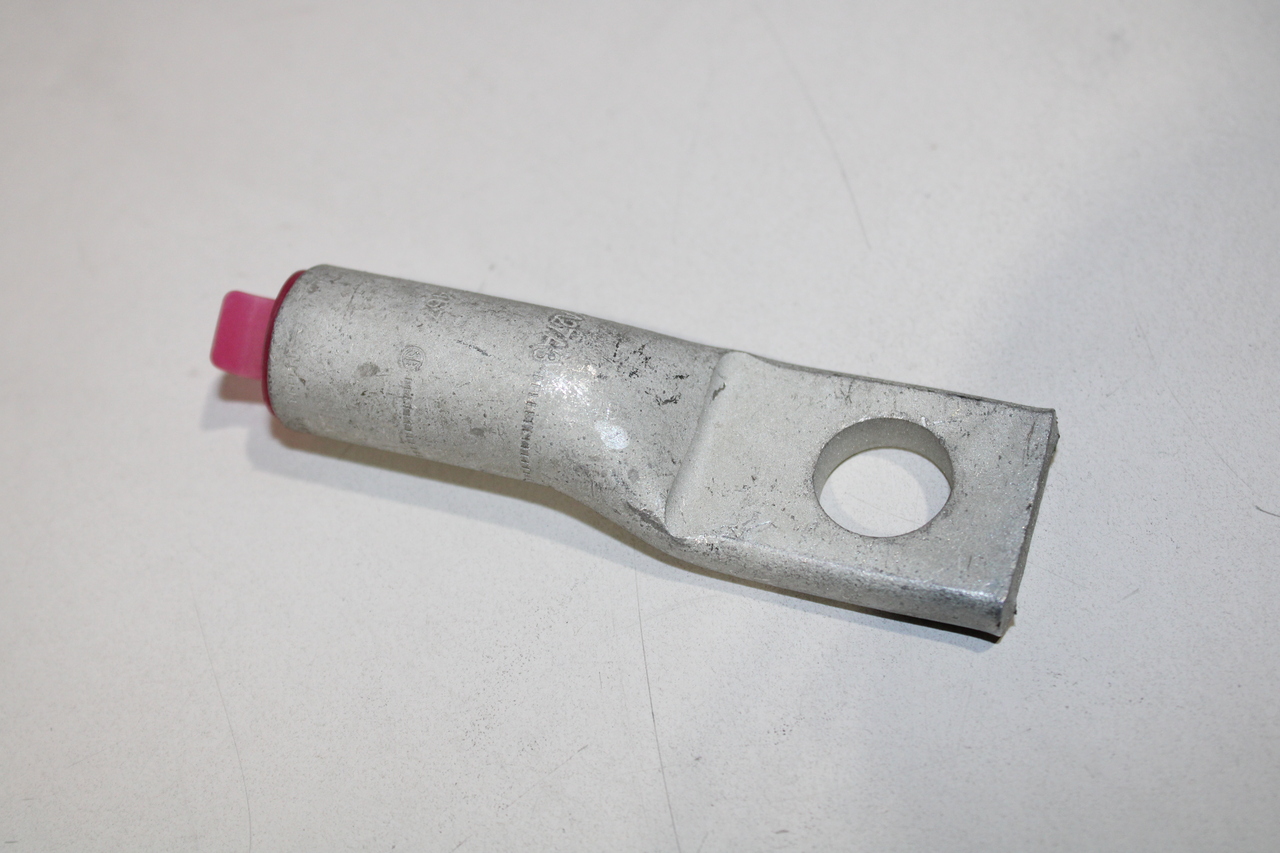 Burndy YA27A3 Compression Cable Lug