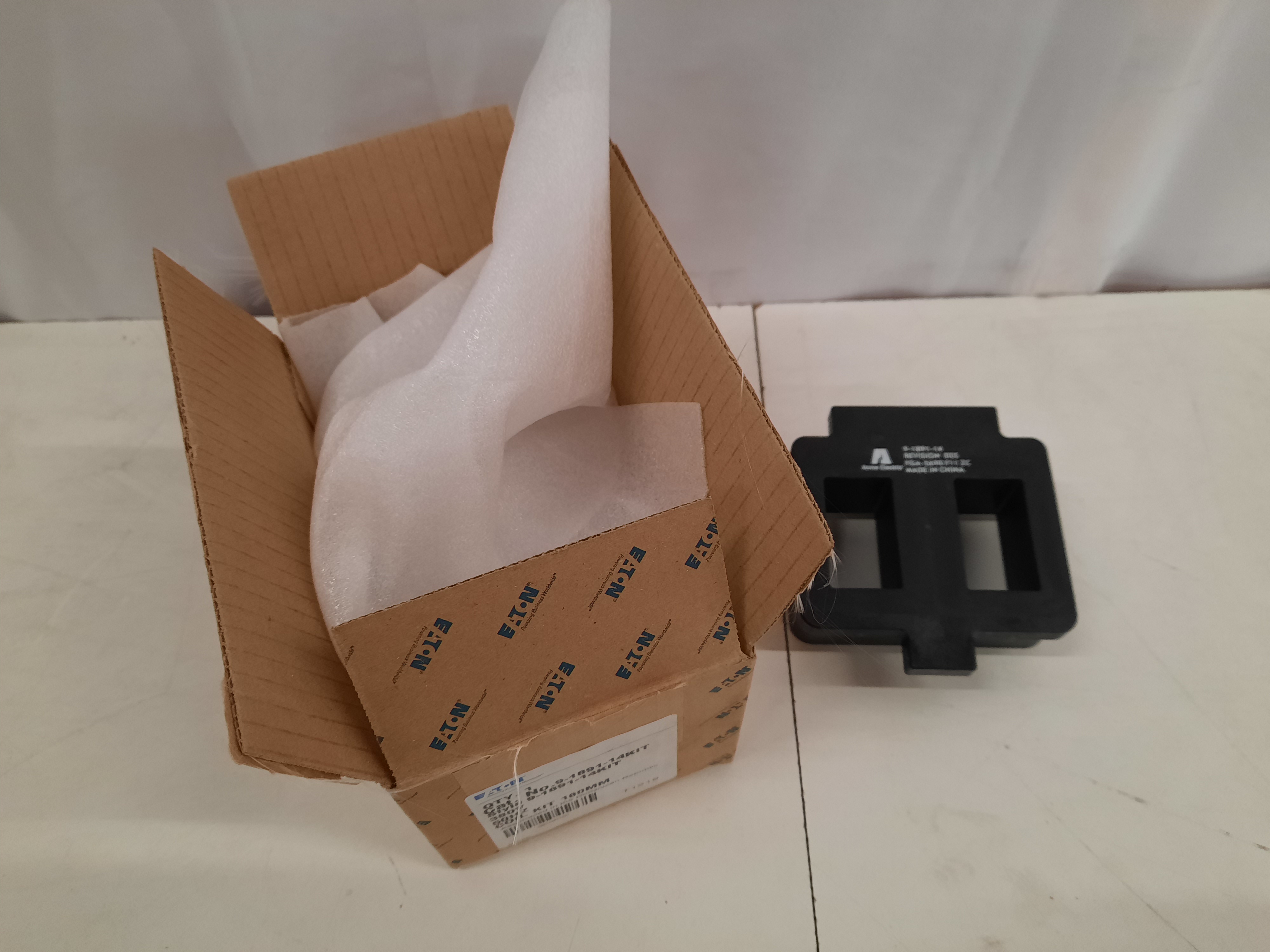 Eaton 9-1891-14 Plumbing Solenoid Valves and Coils 380V 50Hz