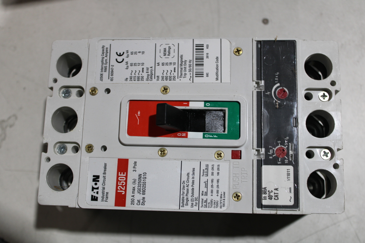 Eaton JGE3080FAG Molded Case Breakers (MCCBs)
