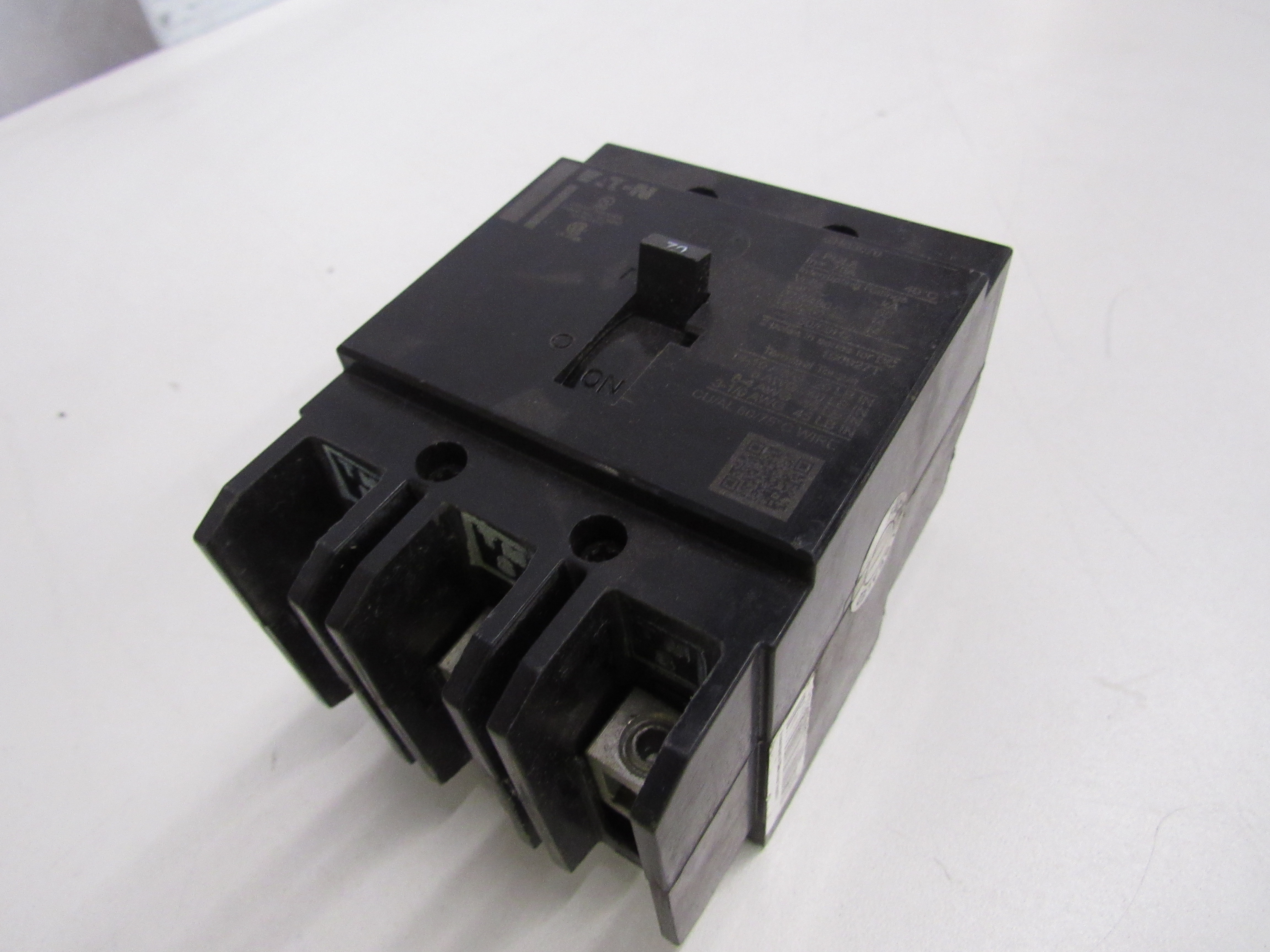 Eaton GHB3070 Molded Case Breakers (MCCBs)