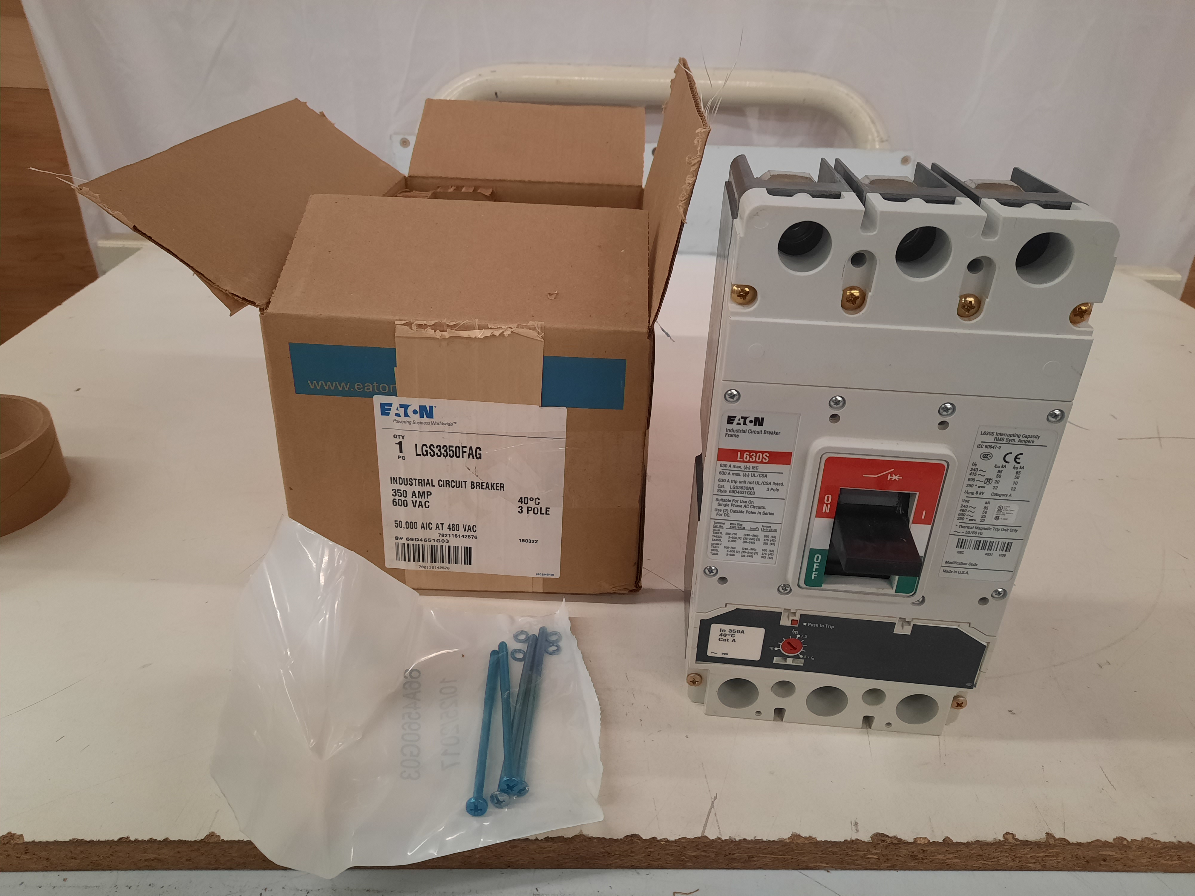 Eaton LGS3350FAG Molded Case Breakers (MCCBs)