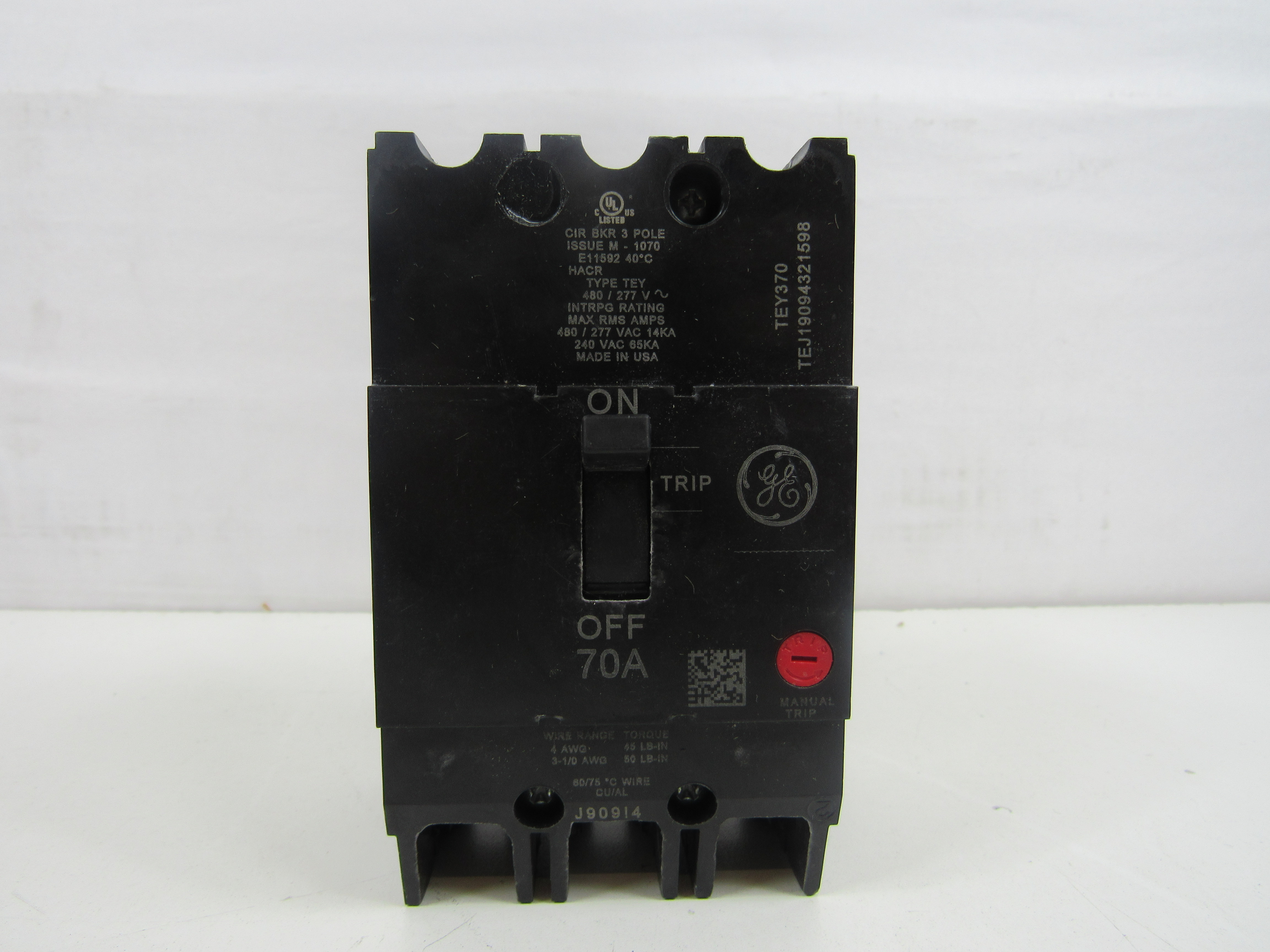GENERAL ELECTRIC TEY370 Molded Case Breakers (MCCBs)