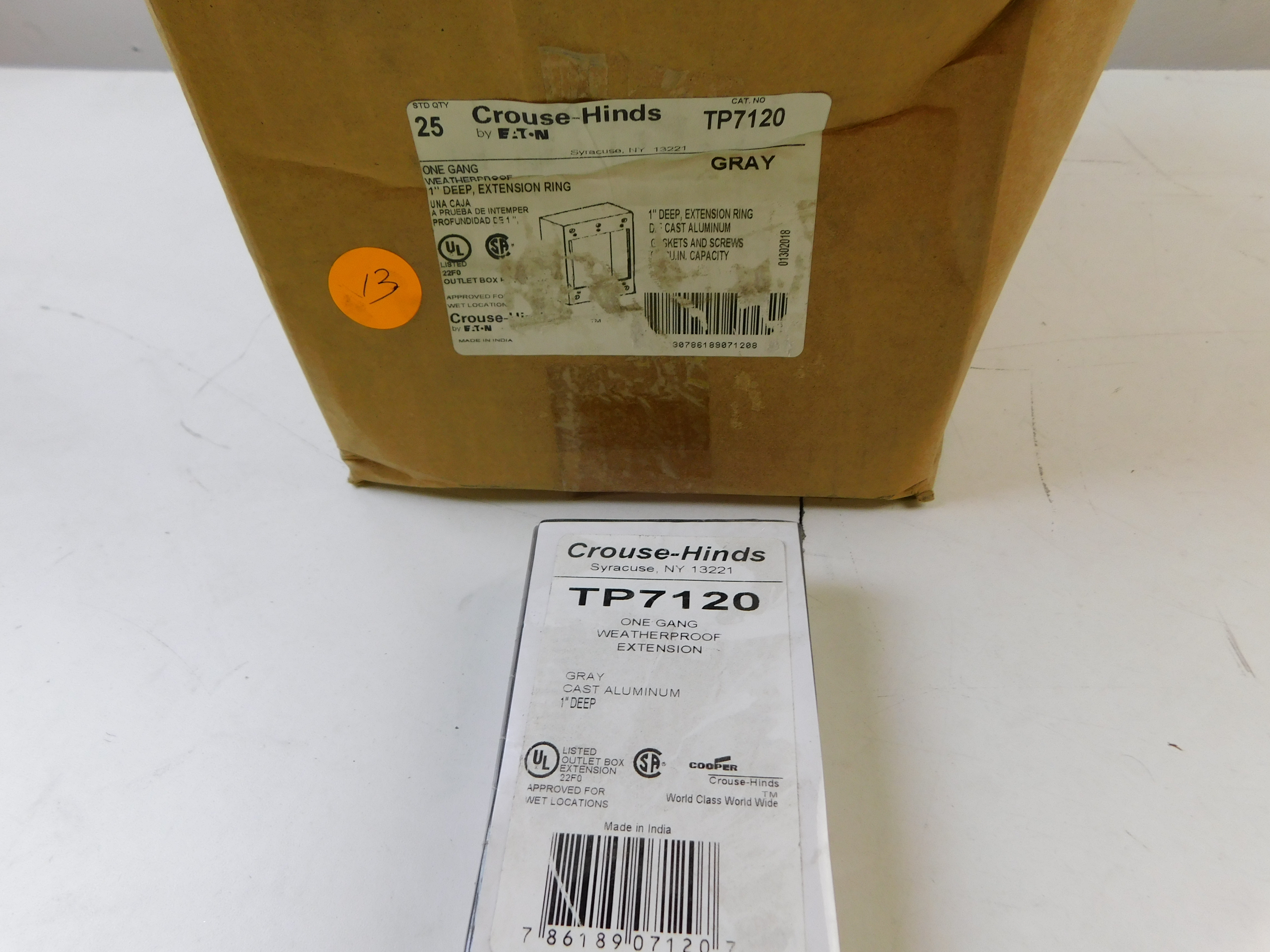 Eaton TP7120 Outlet Boxes/Covers/Accessories