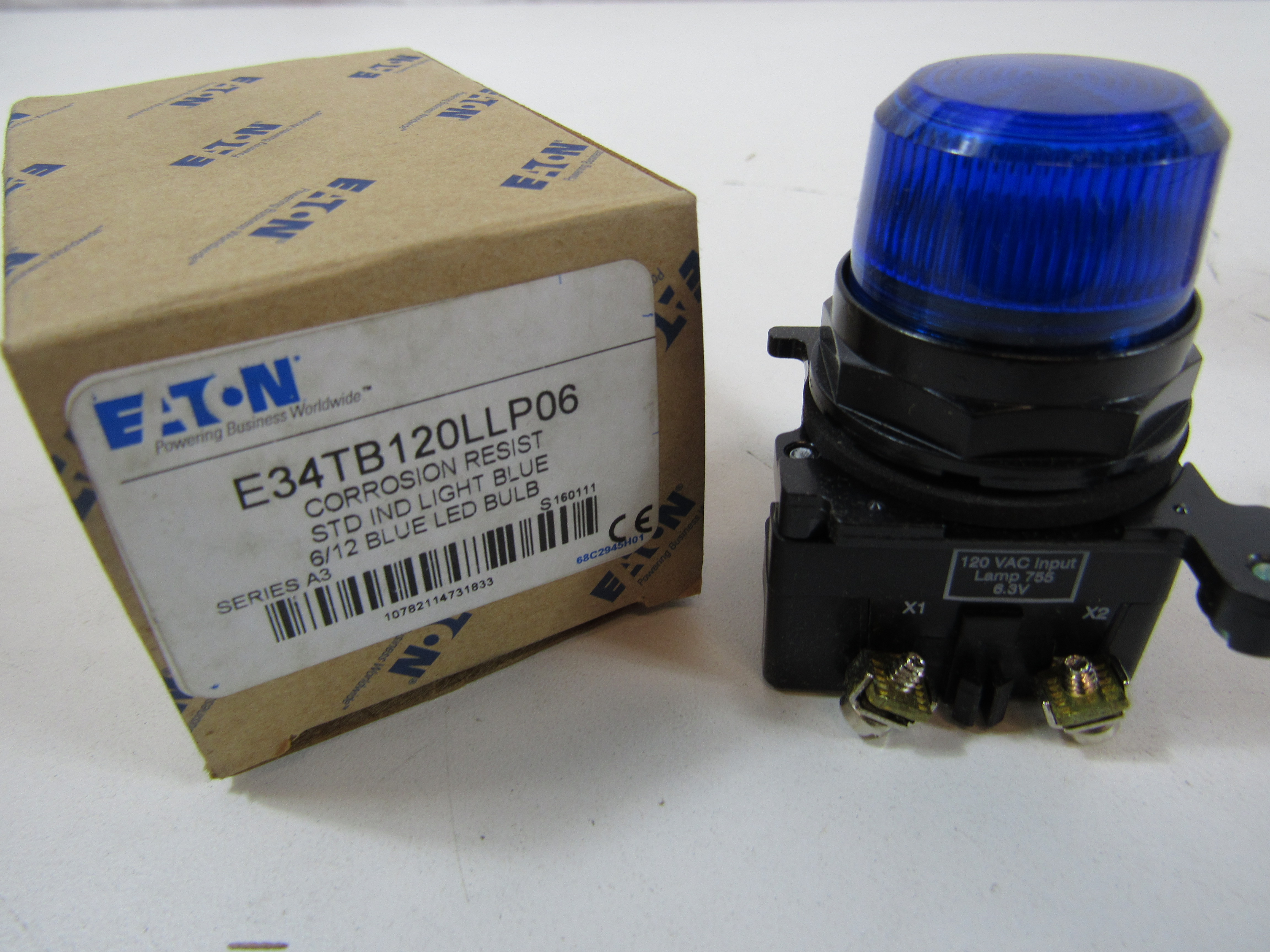 Eaton E34TB120LLP06 Occupancy Switches 120V Blue NEMA 3/3R/4/4X/12/13 LED Watertight/Oiltight