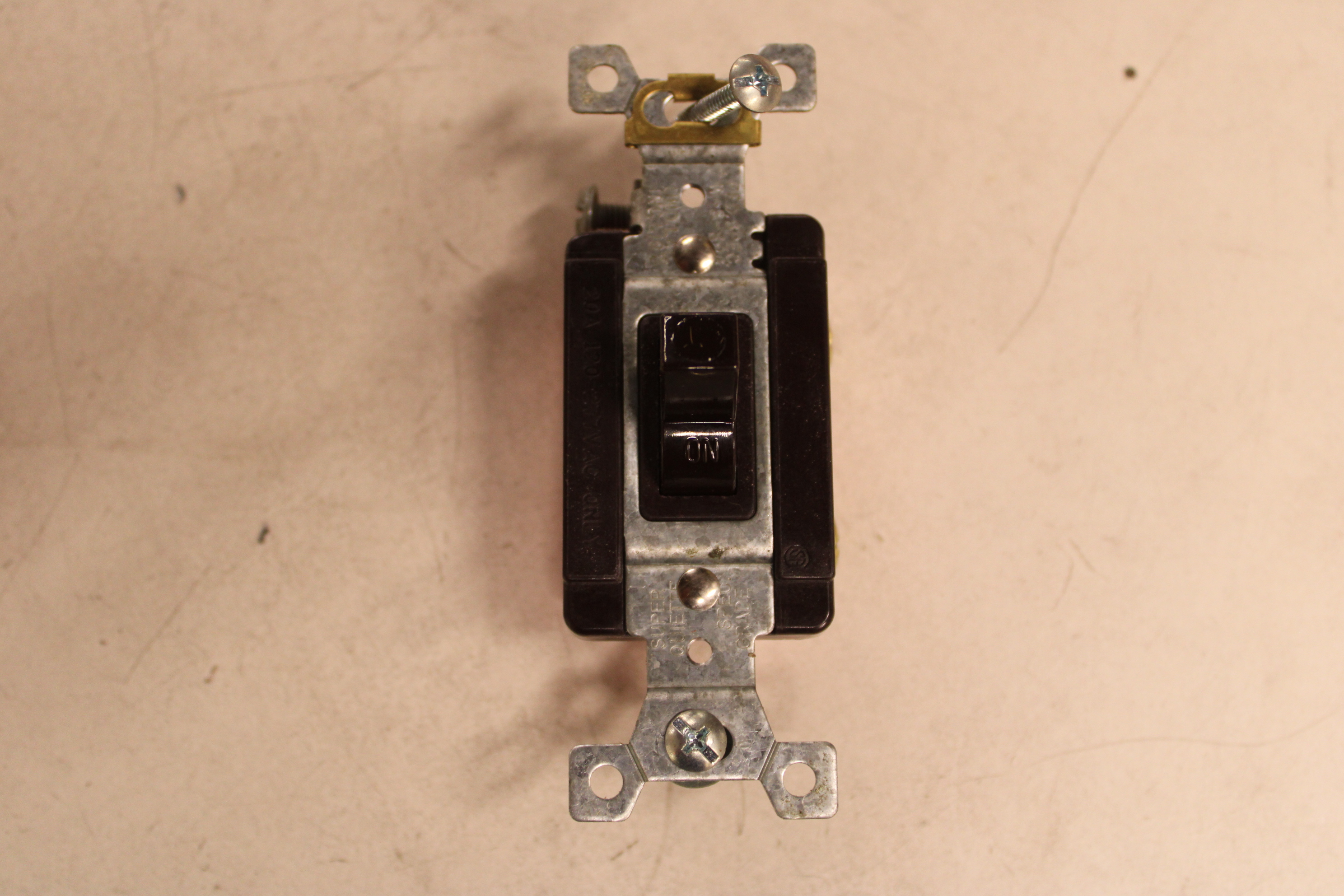 Eaton Wiring Devices AH1991 AC Toggle Switch Eaton Wiring Devices AH1991 AC Toggle Switch