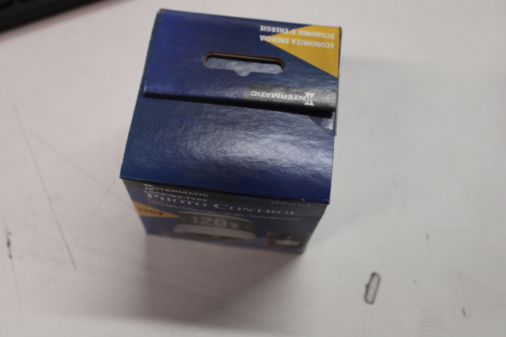 Intermatic LC4521LA Thermal Photocontrol
