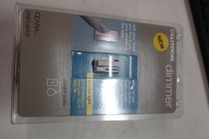 Lutron CN-600PH-WH Light and Dimmer Switches Lutron CN-600PH-WH Light and Dimmer Switches