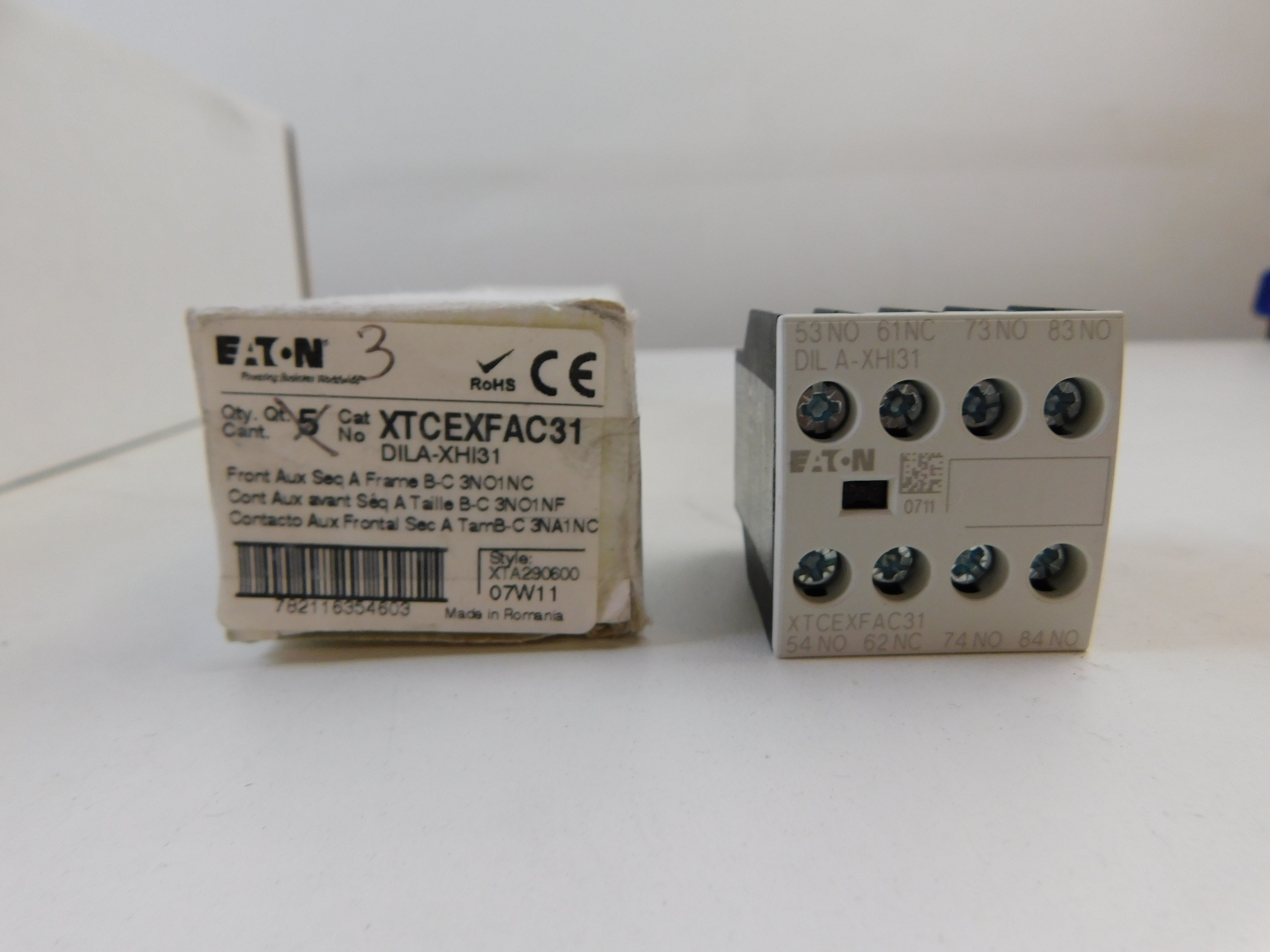 Eaton XTCEXFAC31 Auxiliary Contact