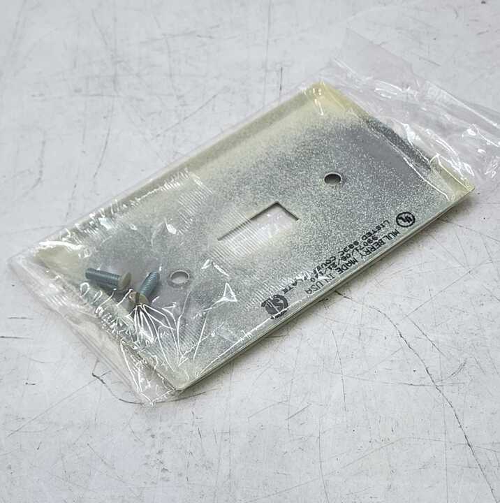 Mulberry 99071 Wallplates and Switch Accessories