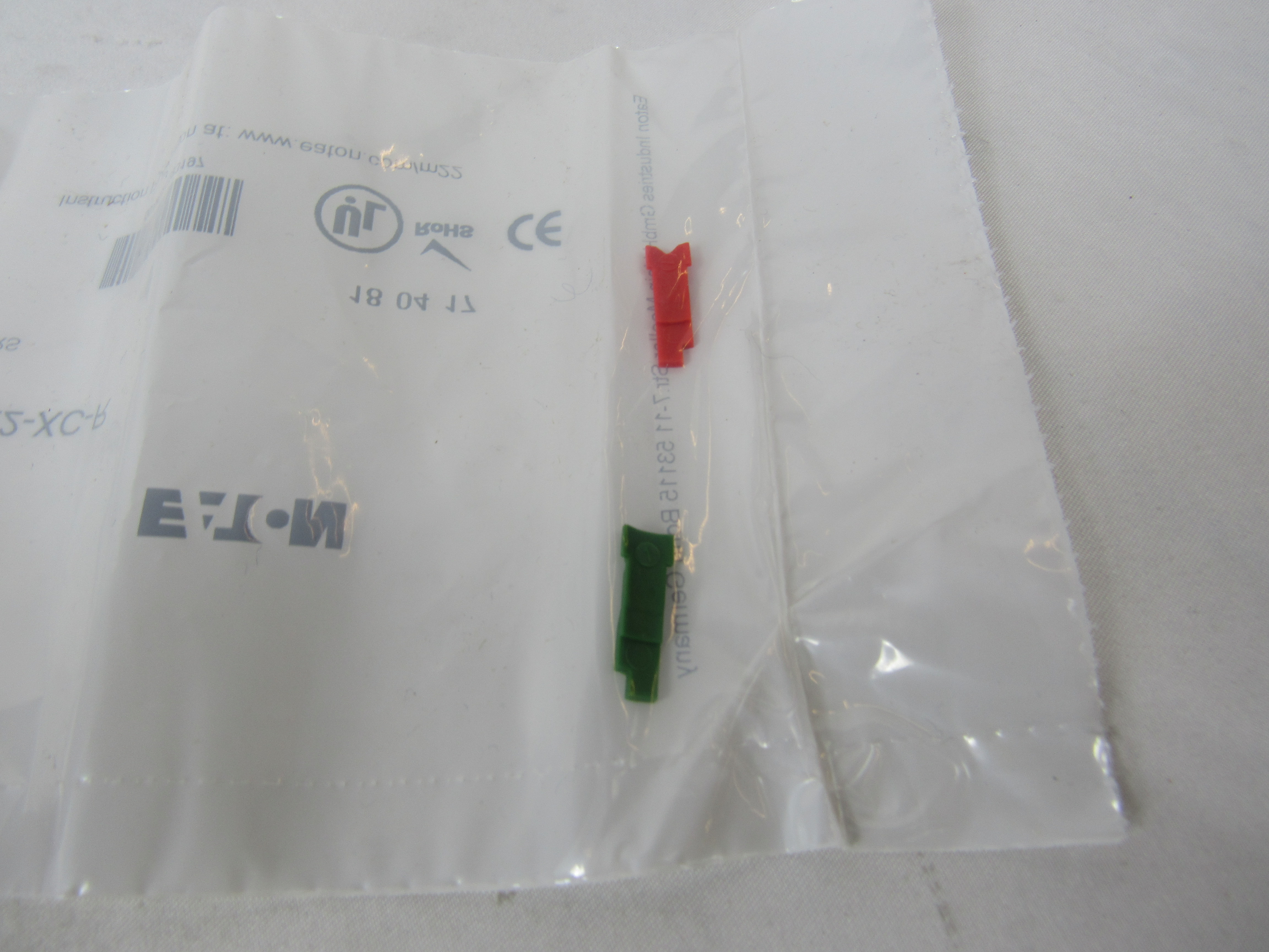 Eaton M22-XC-R Pushbutton/Pilot Light/Selector Switch Accy