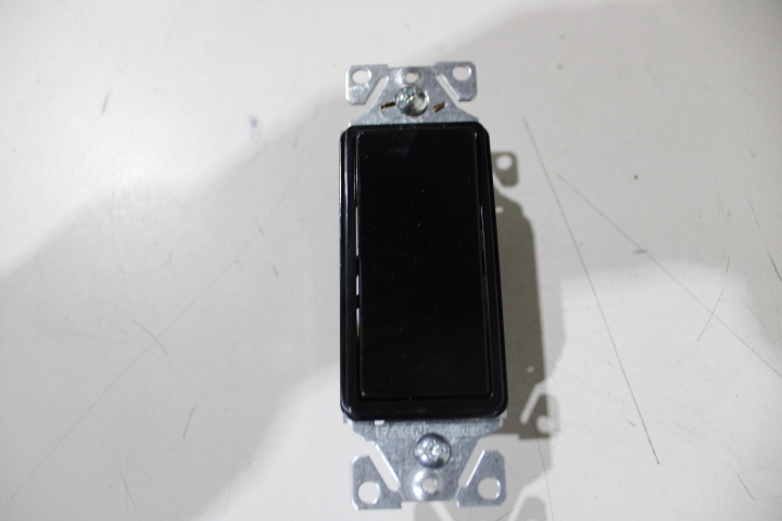 Eaton Wiring Devices 7503-9BK Decorator Switch