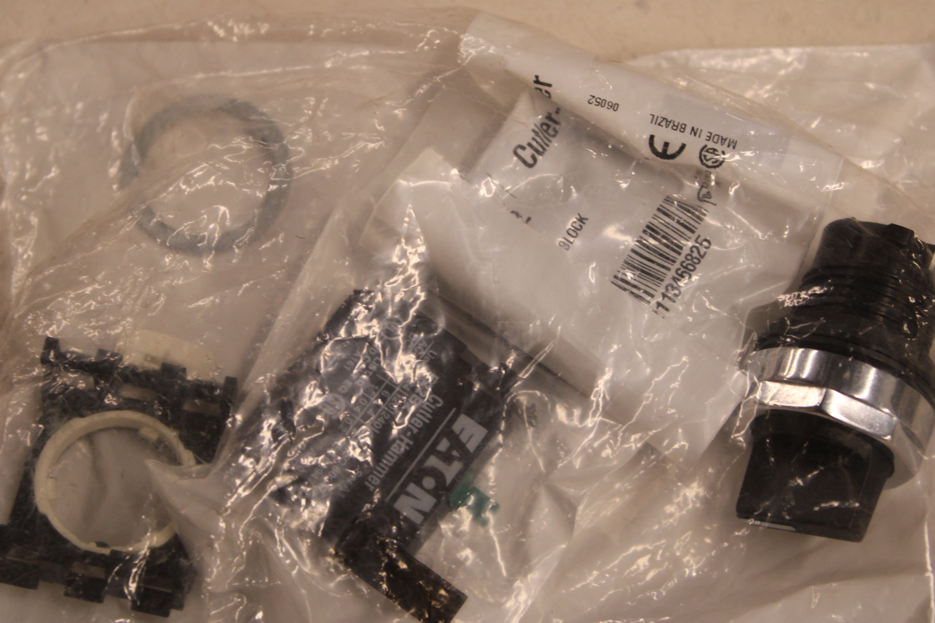 Eaton E22XH1D Selector Switches