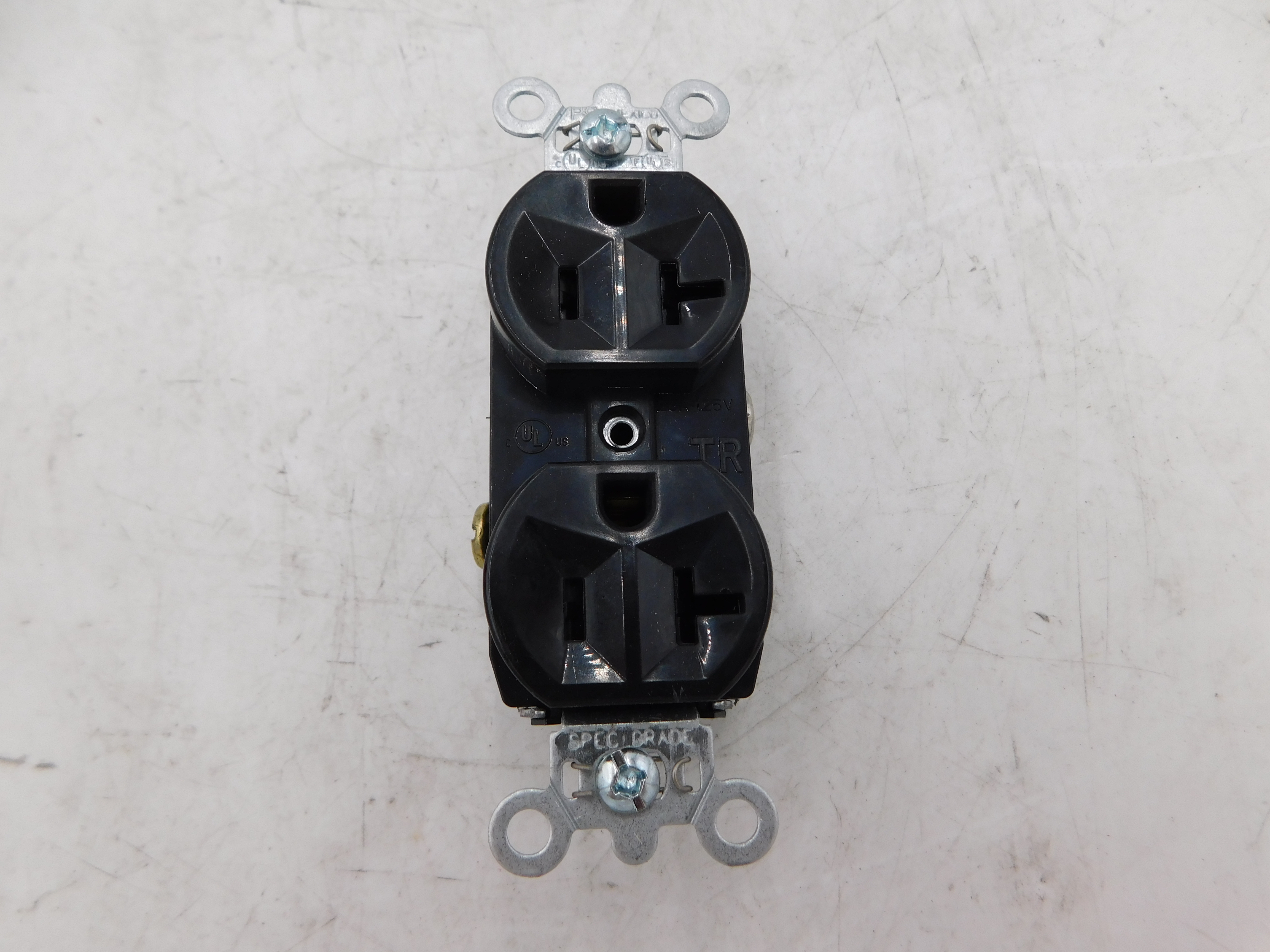 Legrand TR5362-BK Outlets