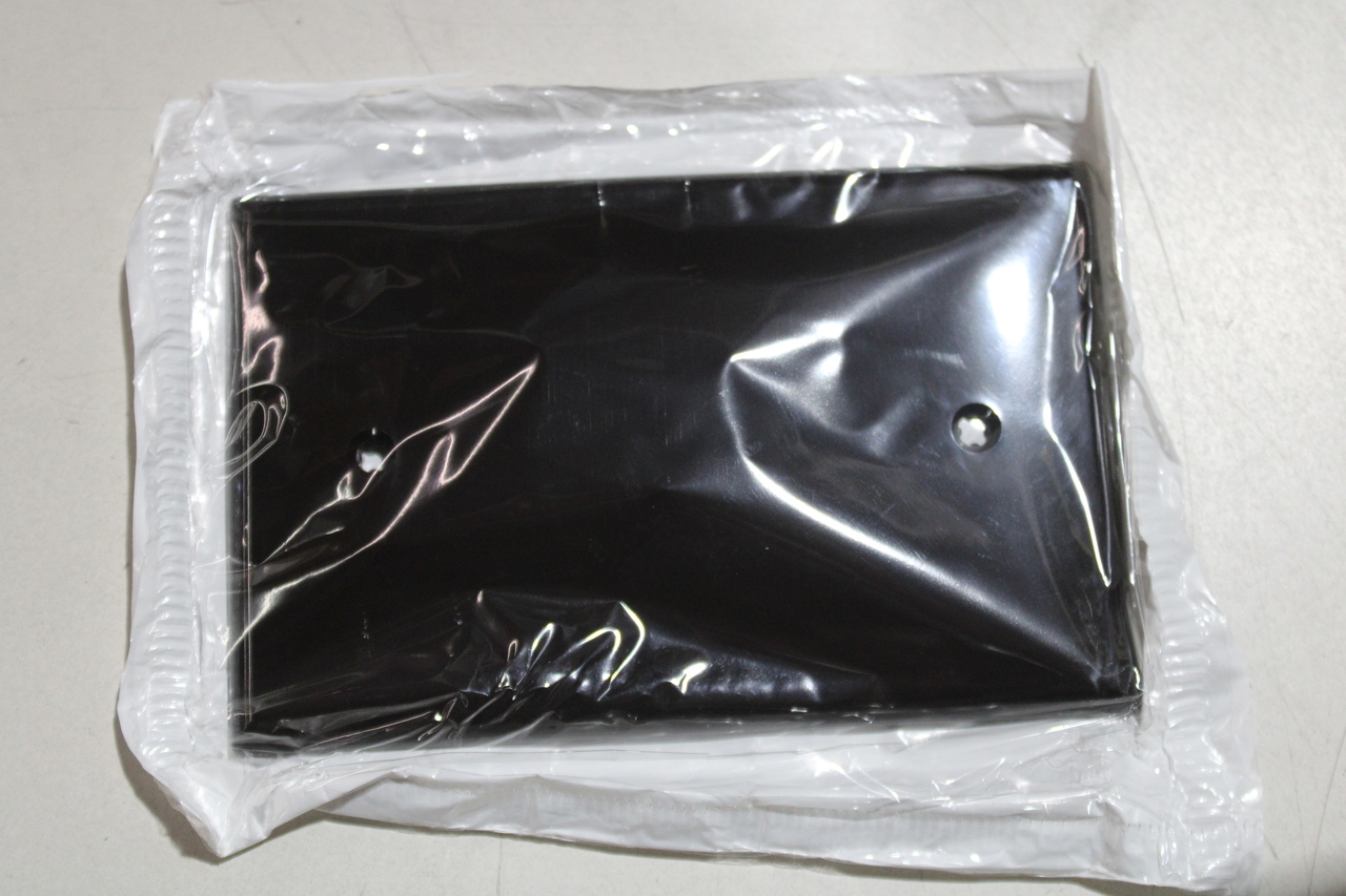 Leviton PJ13 Wallplates and Switch Accessories