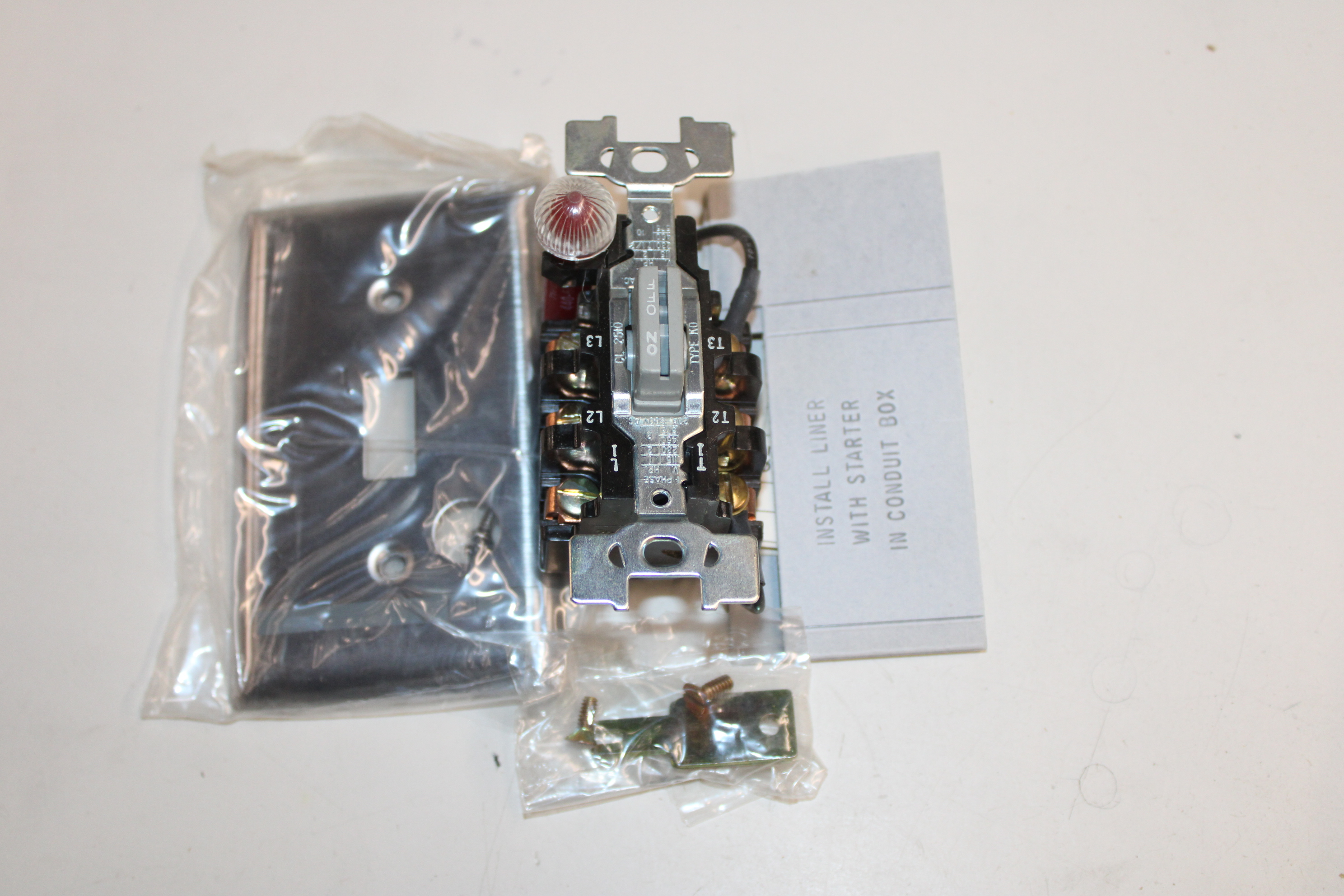 Square D 2510KS4C Disconnect Switches