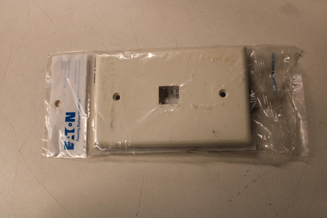 Eaton 5510LA-MSP Wallplates and Accessories EA