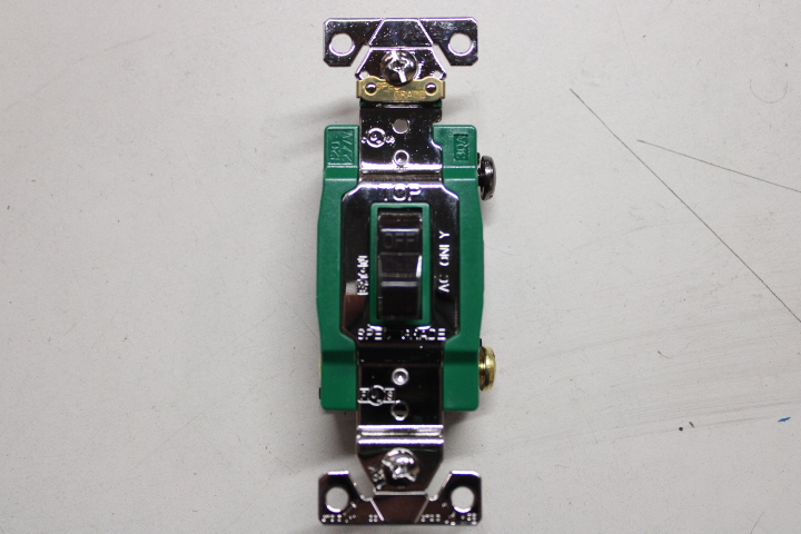 Eaton 3032B Light and Dimmer Switches