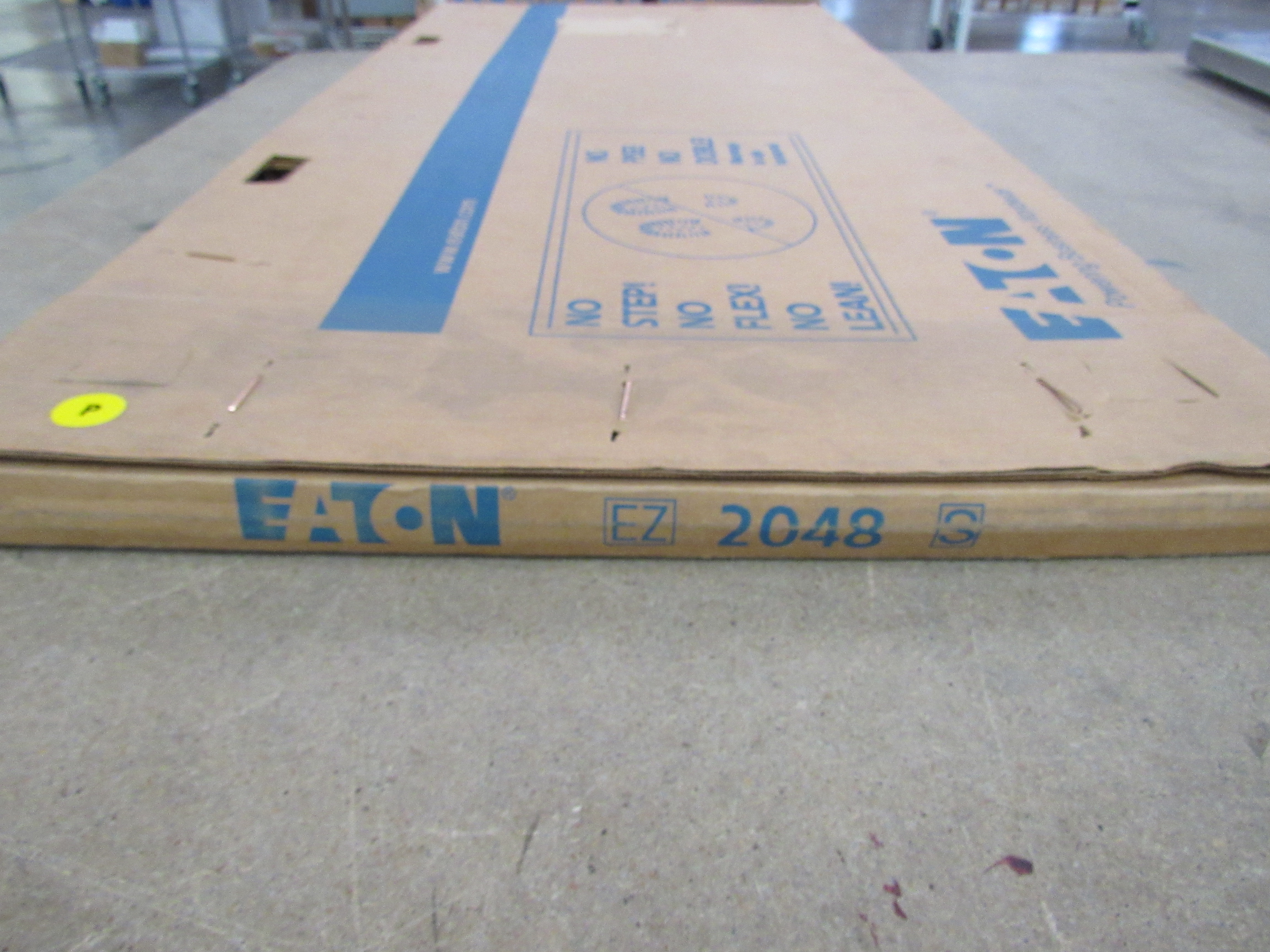 Eaton EZT2048S Panelboard Trim