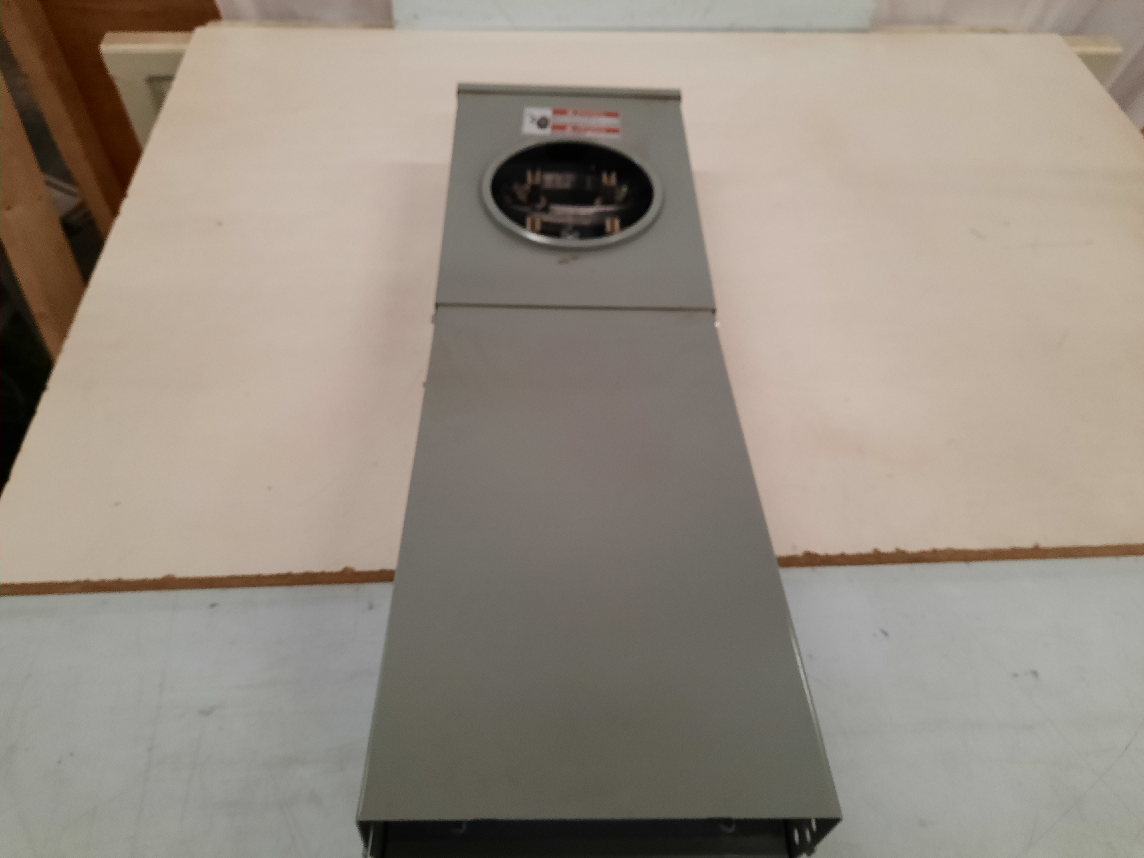 Eaton CHM4N9NS Power Outlet Panels Pedestal Mount 125A 240V 50/60Hz 1Ph 3Wire EA NEMA 5-20R2GFI