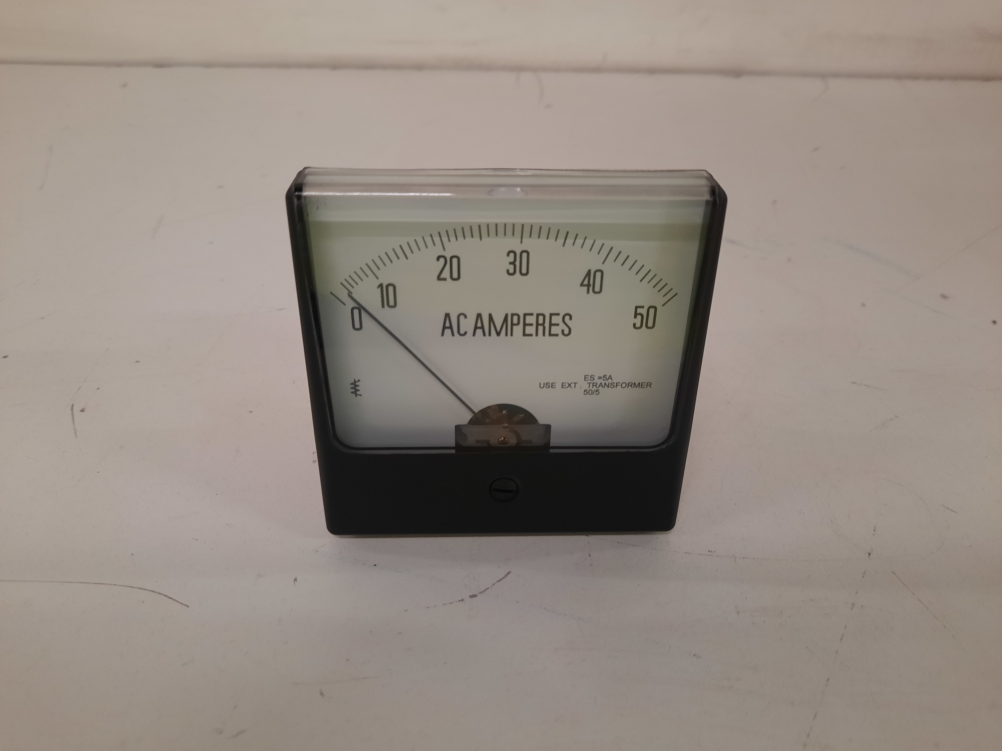 Rish Vista 12G387 Energy Meters Analog Panel Meter 0-5A (Repackaged)