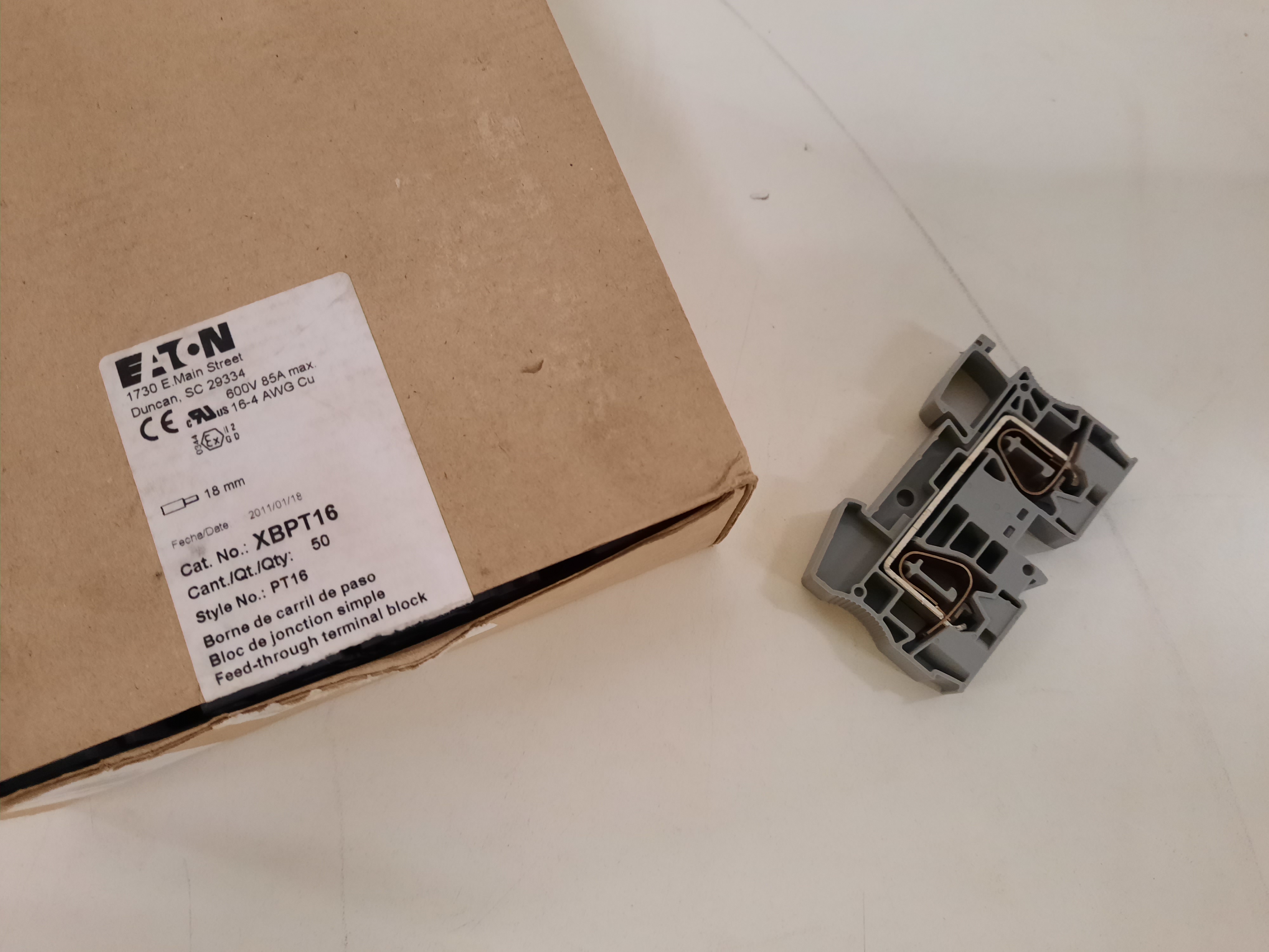 Eaton XBPT16 Terminal Blocks Feed Through 85A