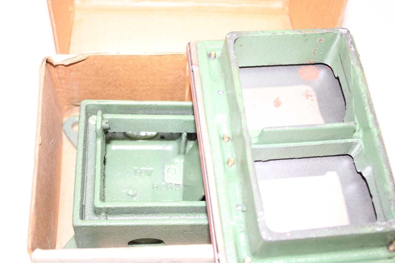 WALKER 855LCK Outlet Boxes/Covers/Accessories WALKER 855LCK Outlet Boxes/Covers/Accessories