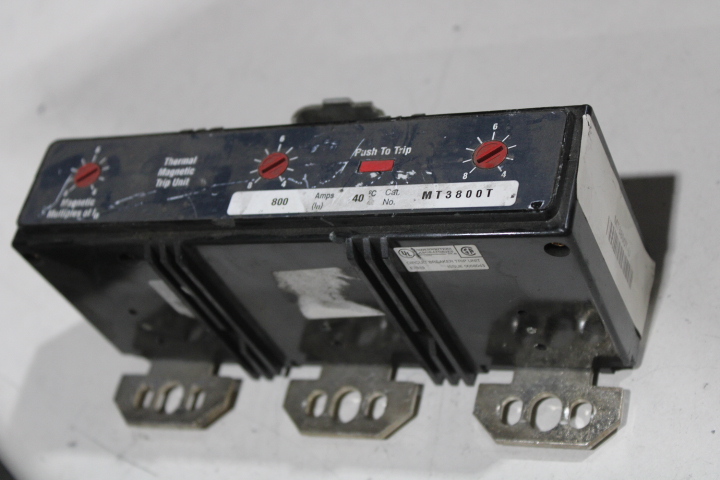 Eaton MT3800T Molded Case Circuit Breaker Trip Unit (Damaged, For Parts or Repair)