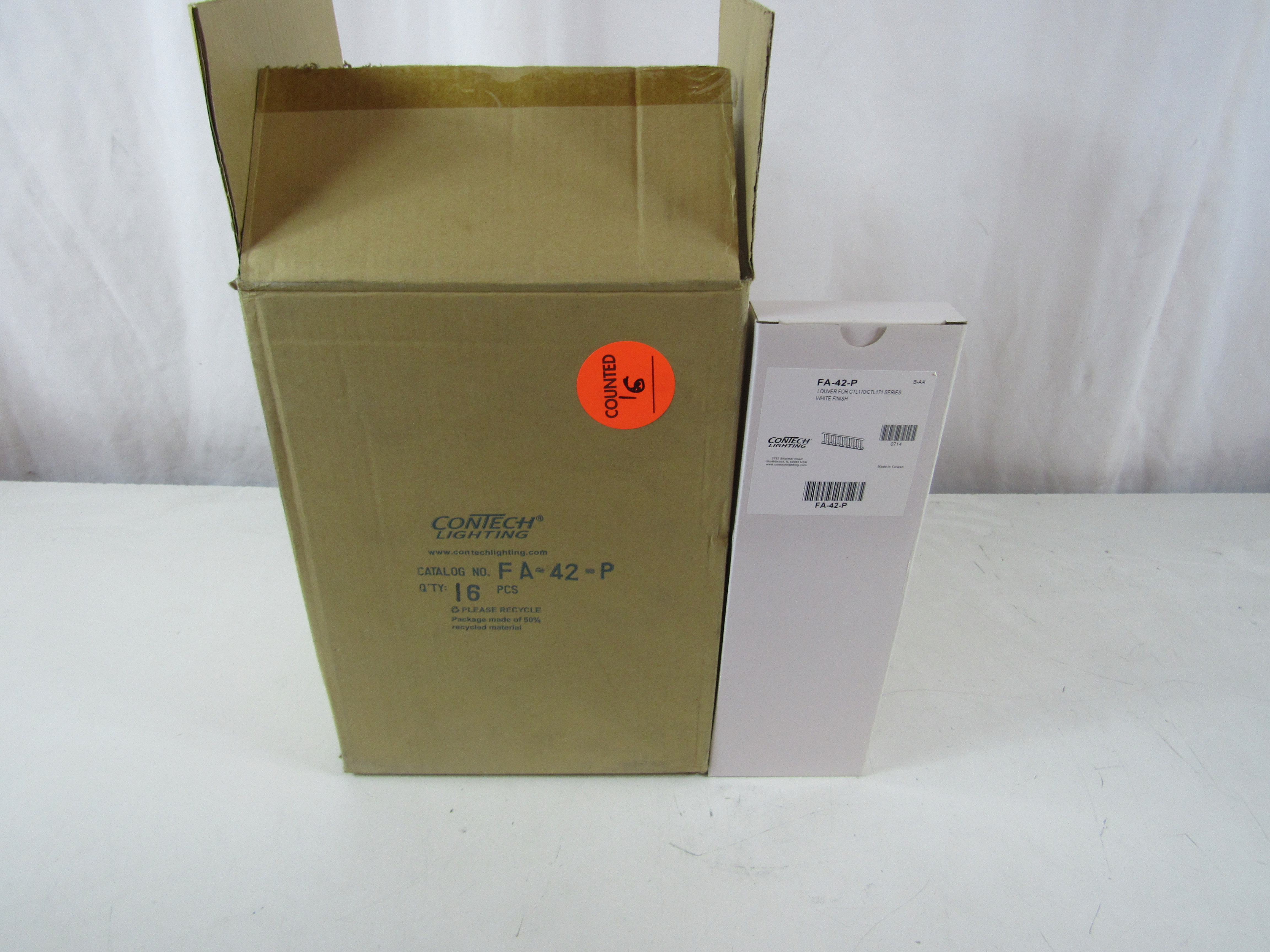 Contech Lighting FA-42-P Bulb/Ballast/Driver Accessories Track Light Fitting White EA
