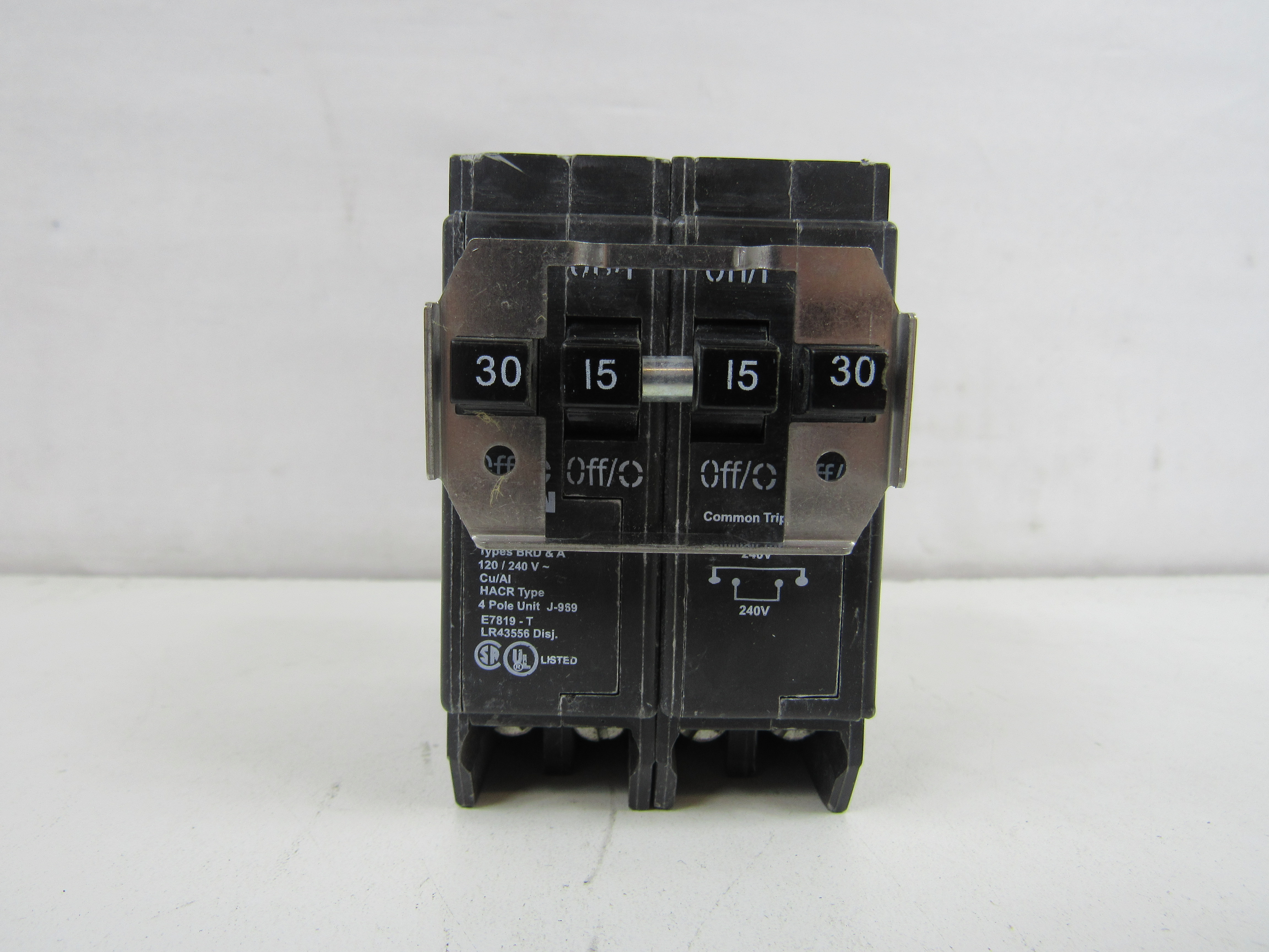 Eaton BQC230215 Circuit Breaker