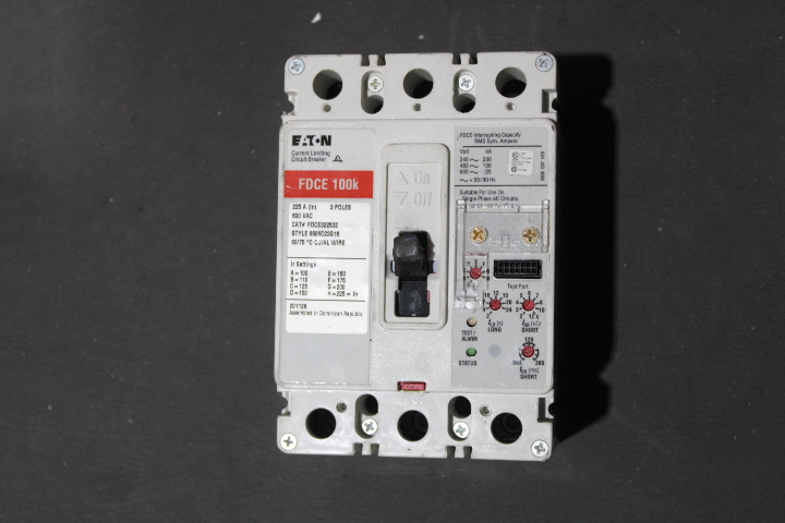 Eaton FDCE322532 Molded Case Breakers (MCCBs) (Damaged, For Parts or Repair) Eaton FDCE322532 Molded Case Breakers (MCCBs) (Damaged, For Parts or Repair)